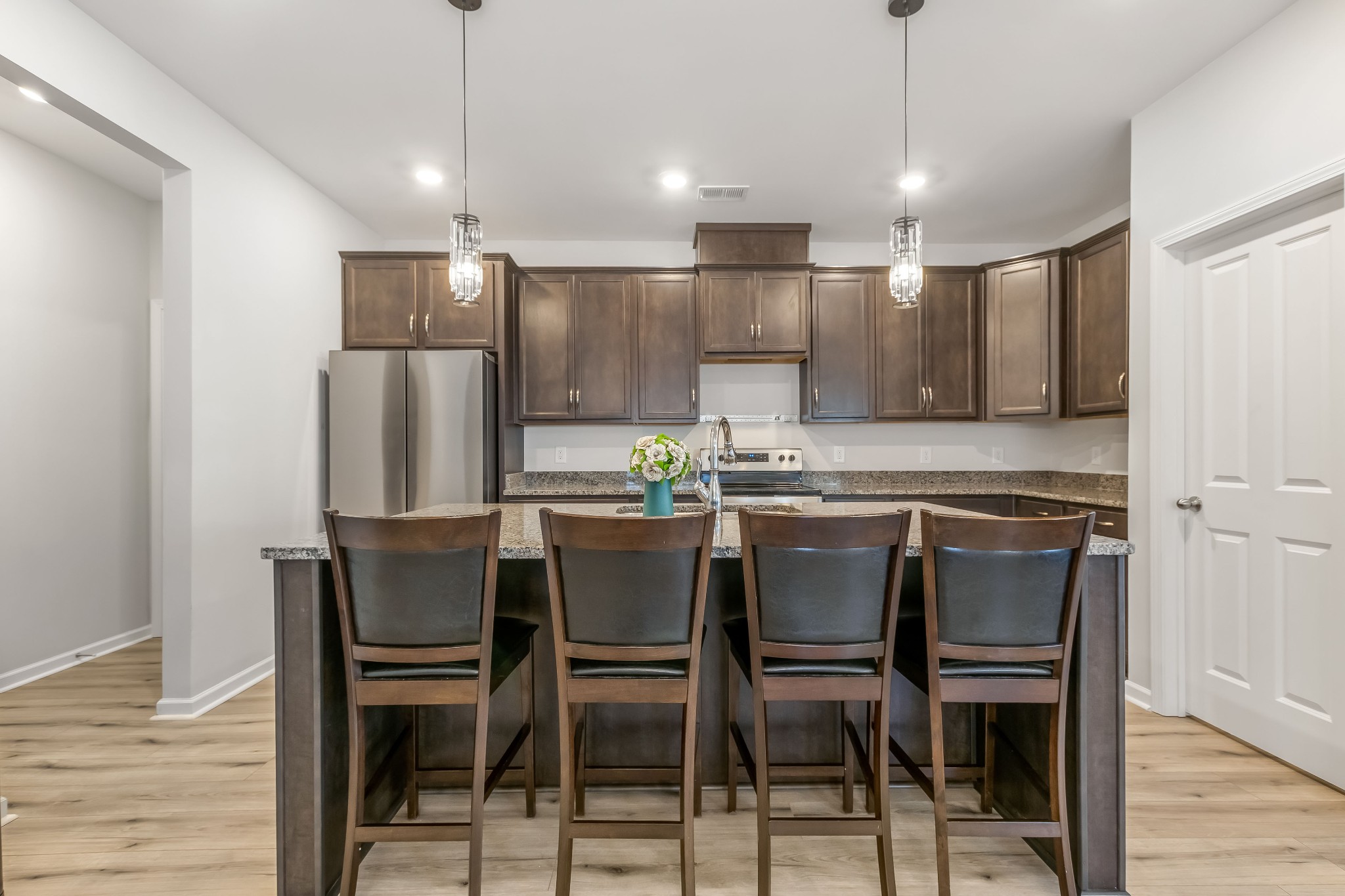 8104 Warbler Way