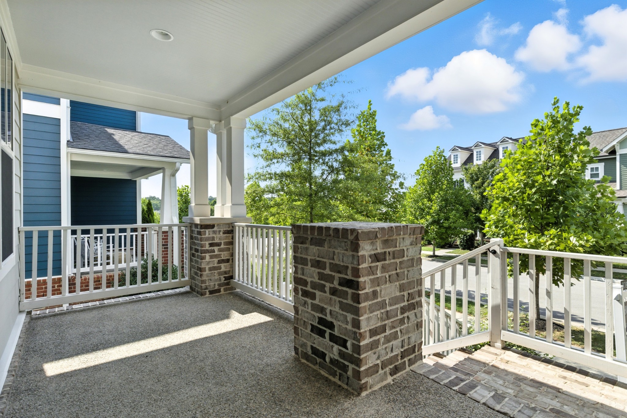 231 Moray Ct