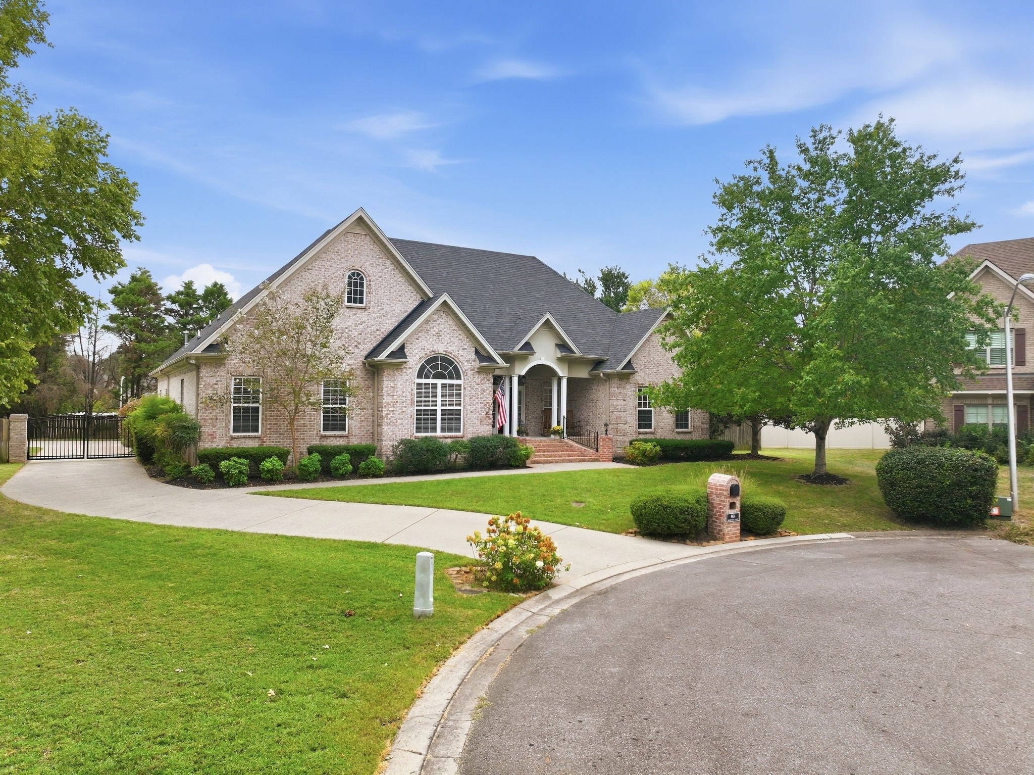 1904 Baskinbrook Ct