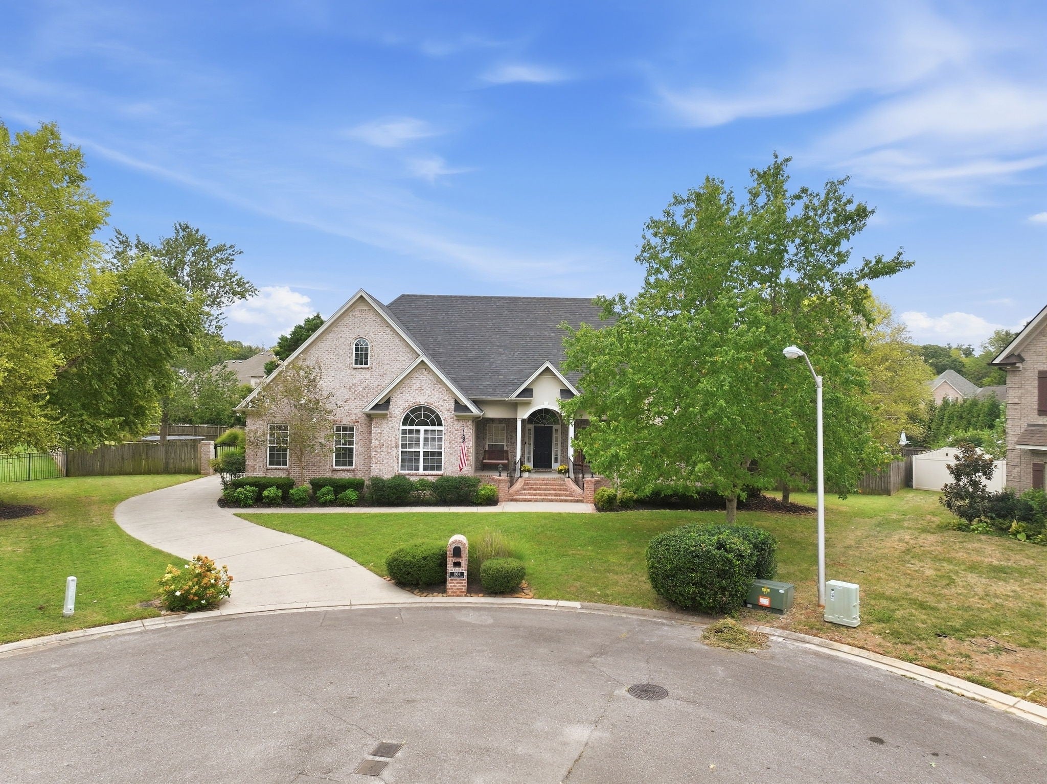 1904 Baskinbrook Ct