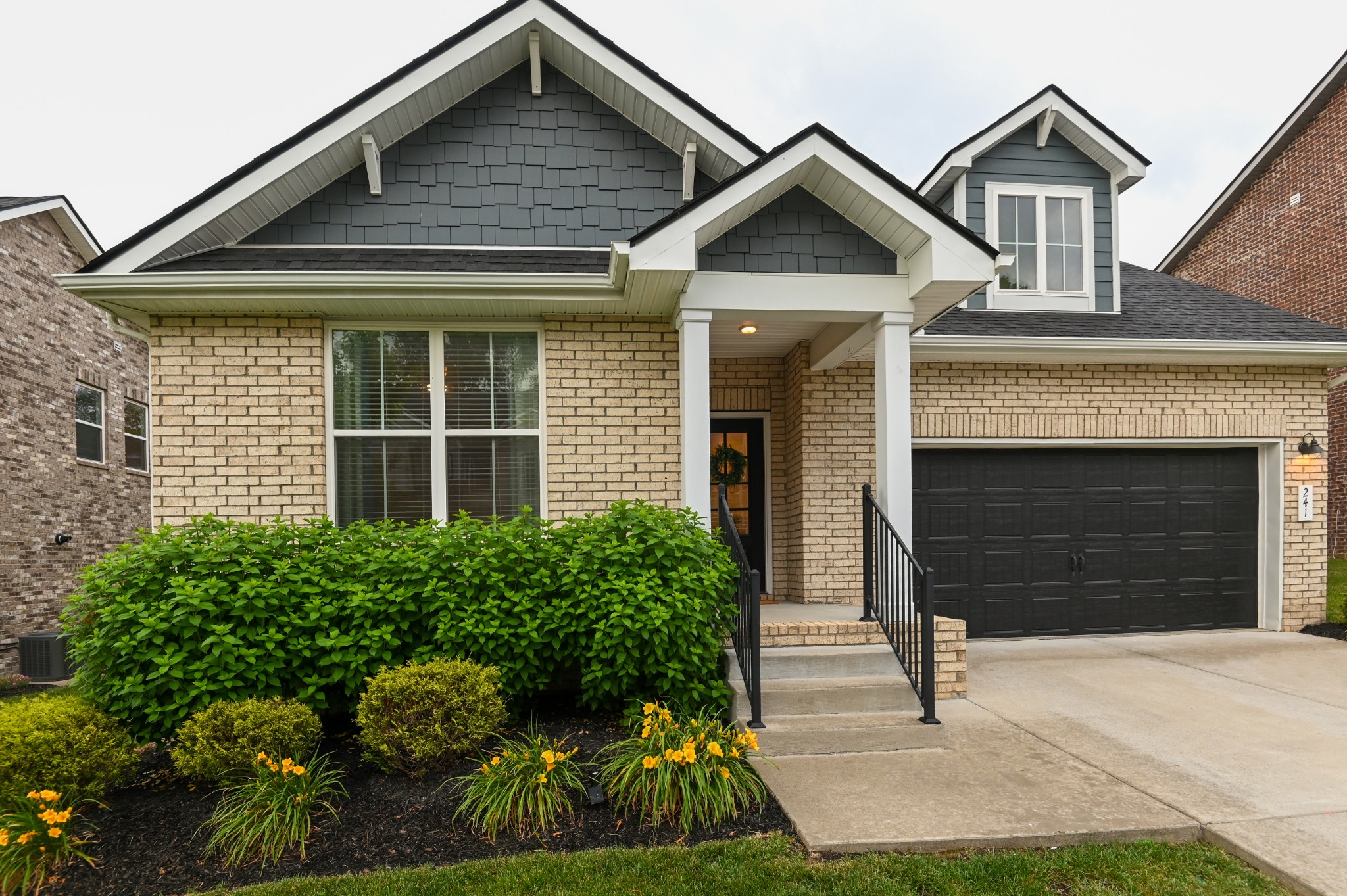241 Griffin Ln