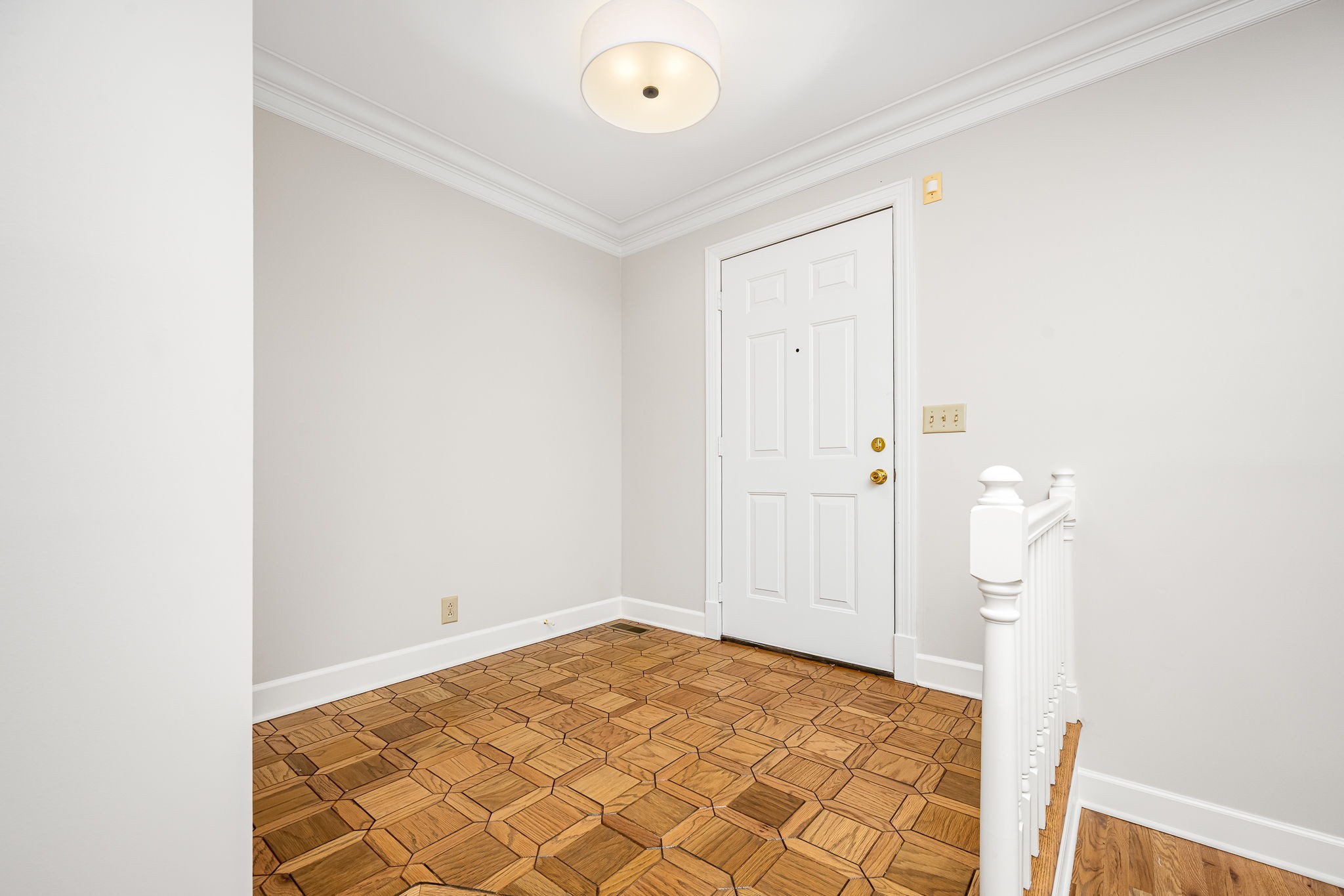 1436 Cheshire Pl