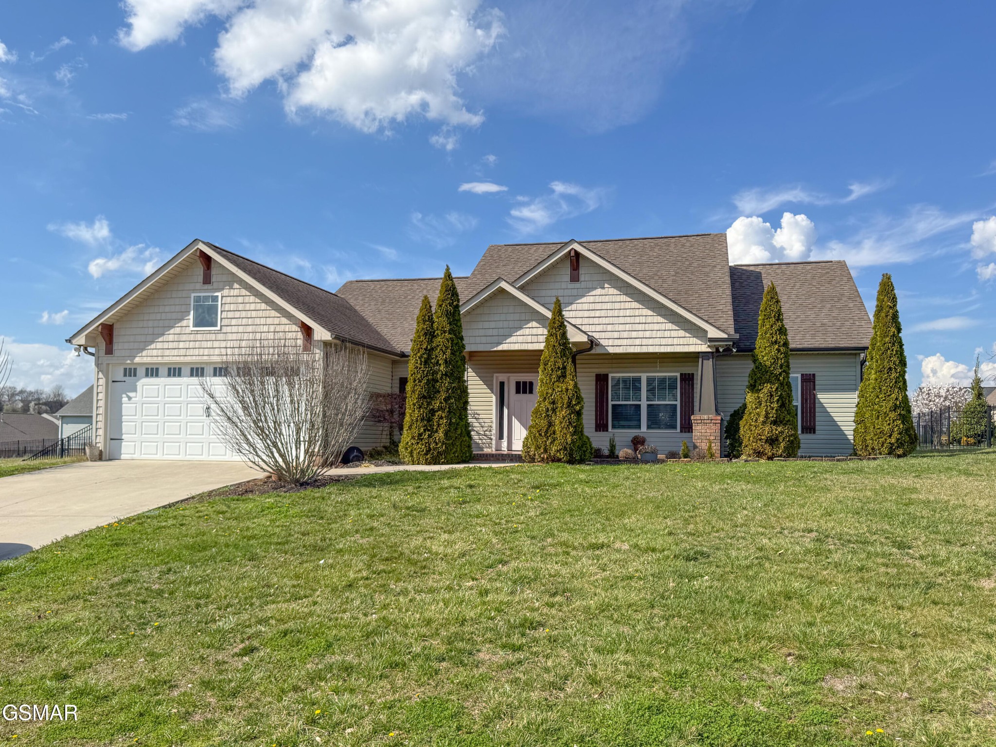 Photo 1 of 31 — 2774 Vista Meadows Lane, Sevierville, TN 37876