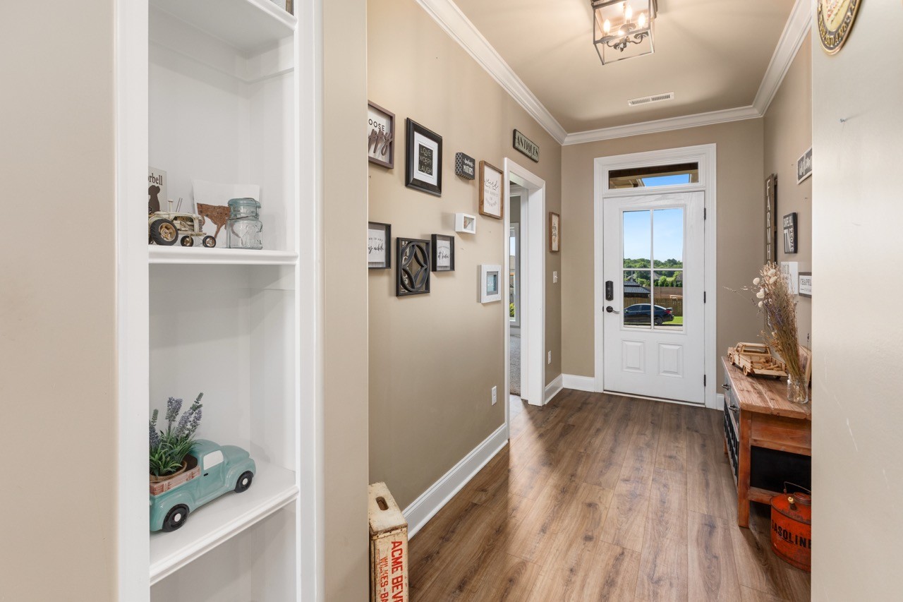 2608 Etna Dr