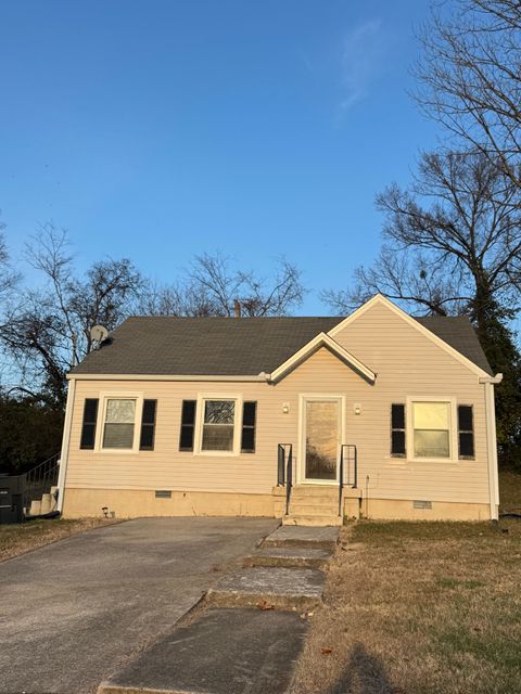 2421 Grover St Nashville TN 37207