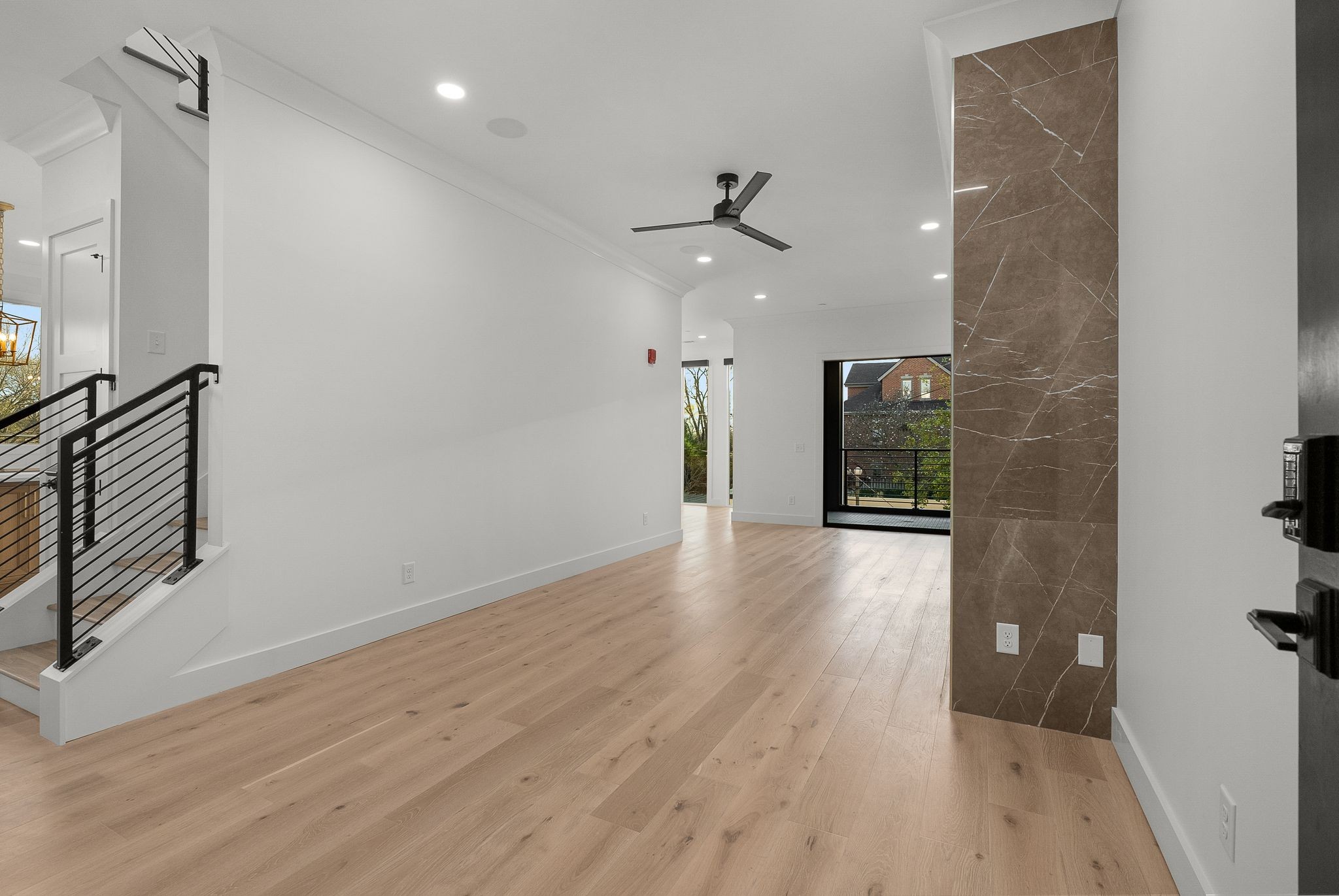 95 Leonard Ave 7