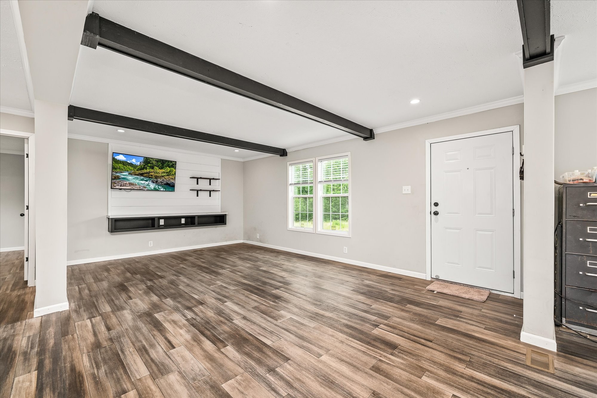 119 Enterprise Ln