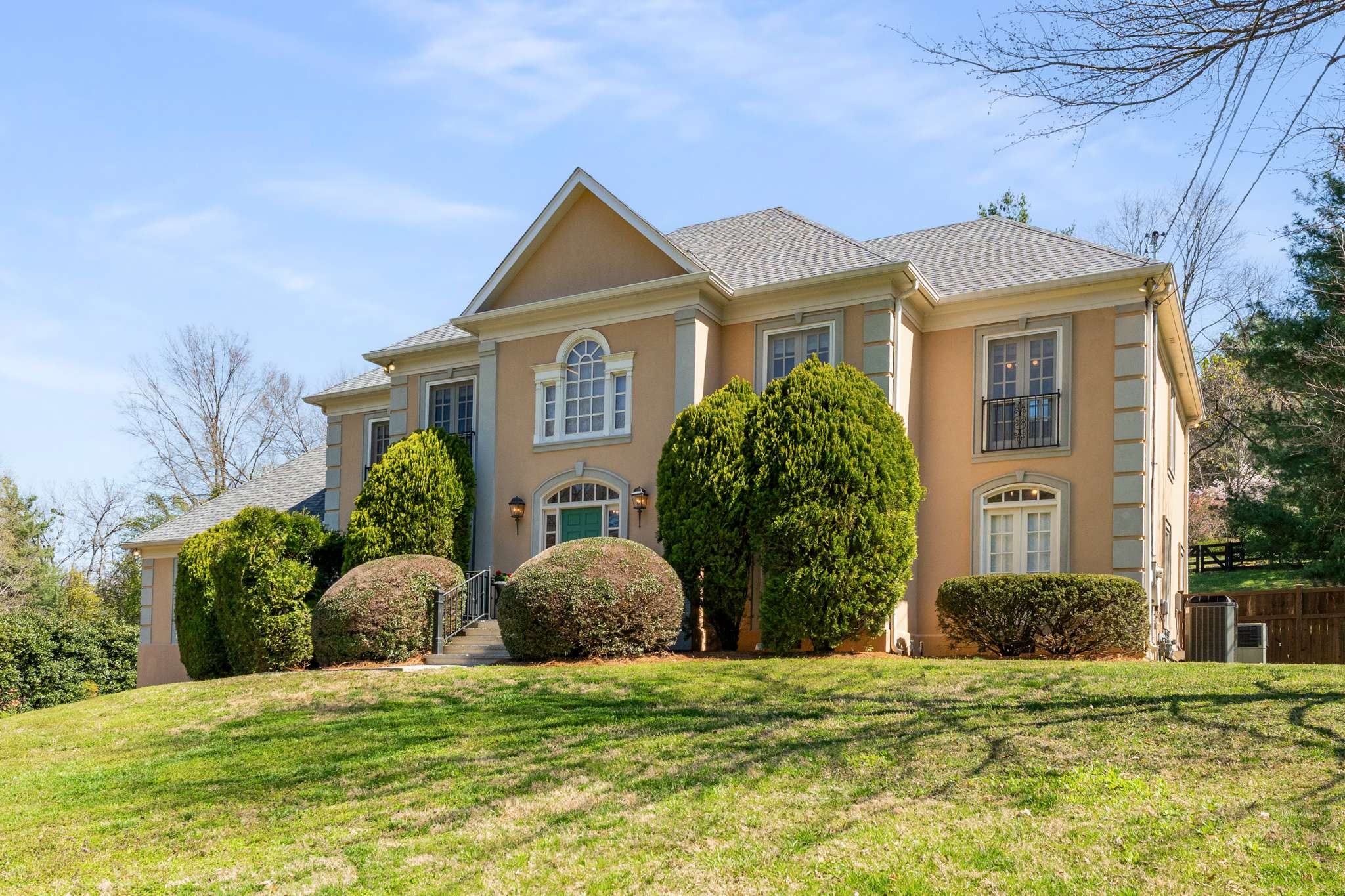 1182 Travelers Ridge Dr