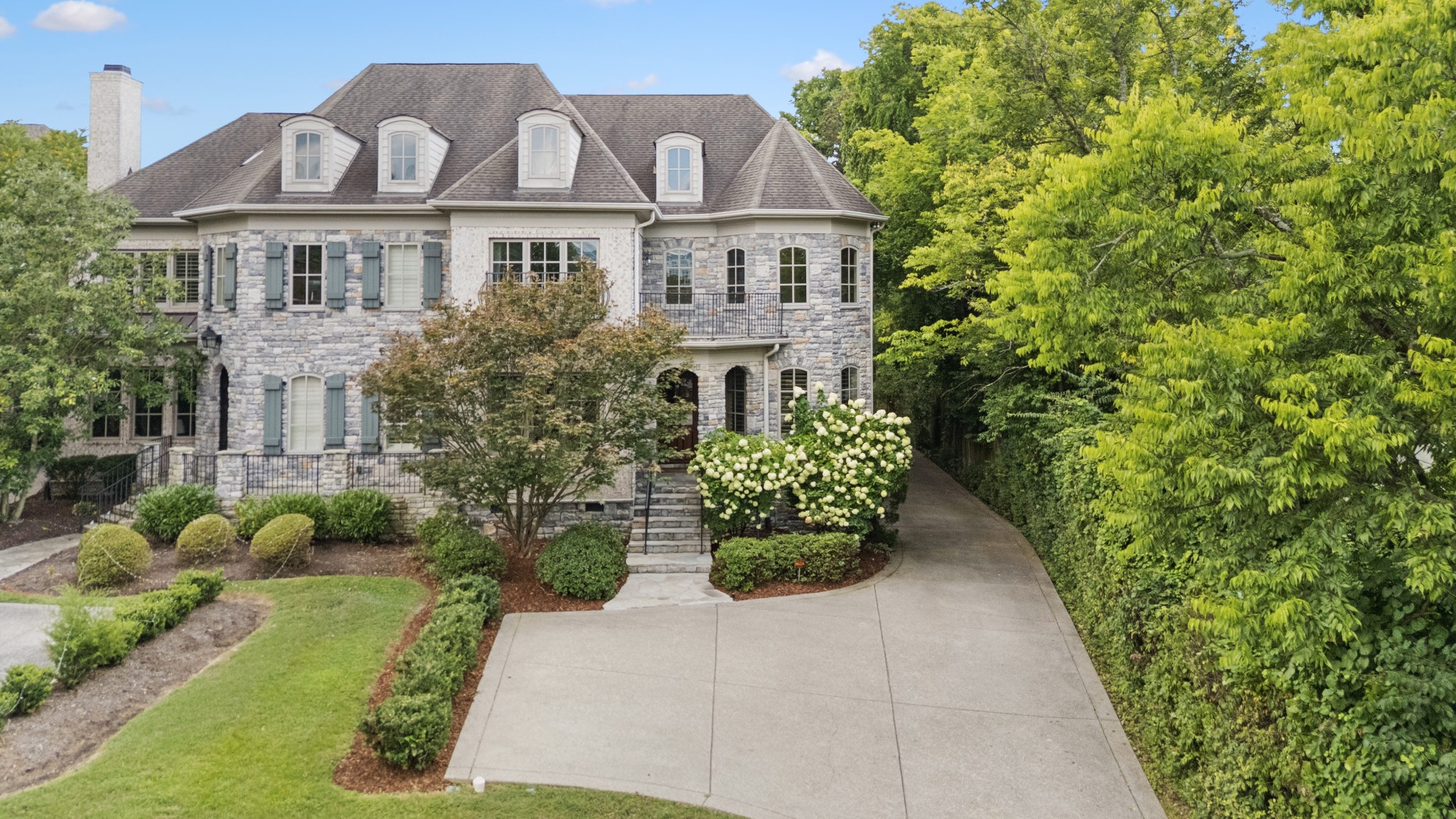 2021B Overhill Dr