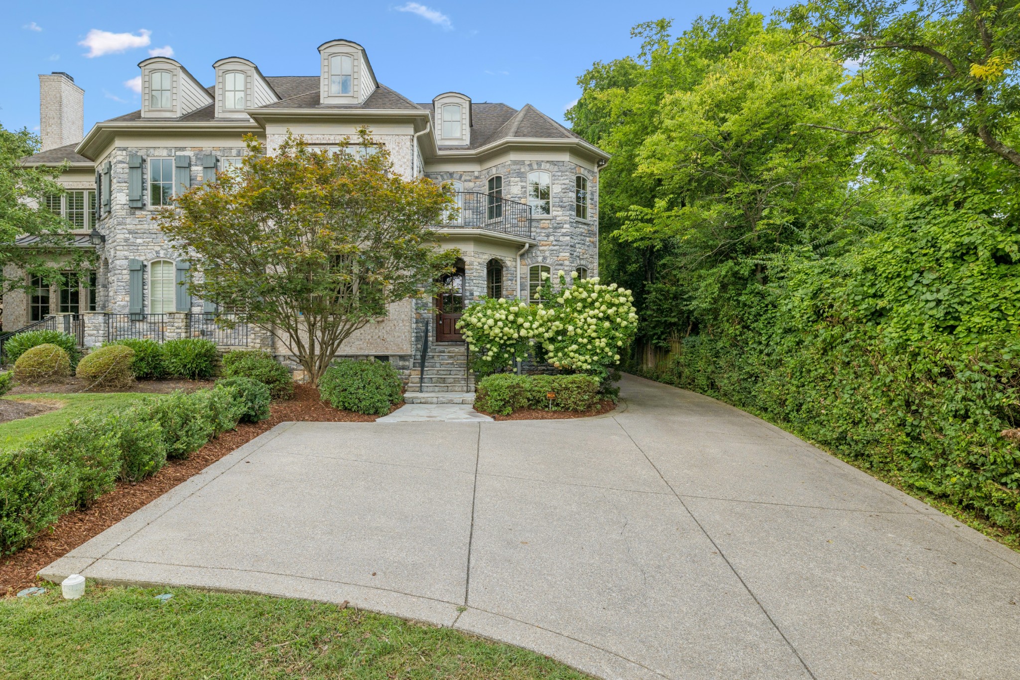 2021B Overhill Dr