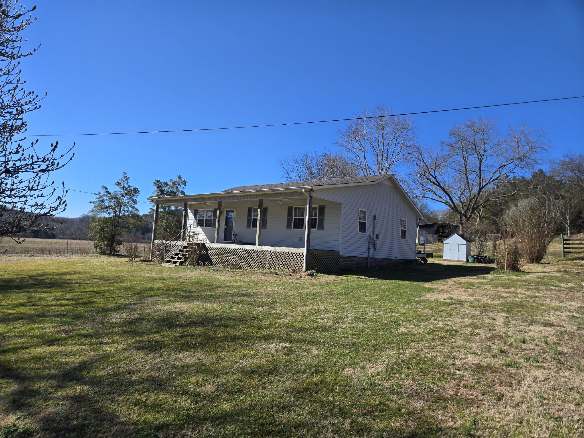 329 Cavender Rd
