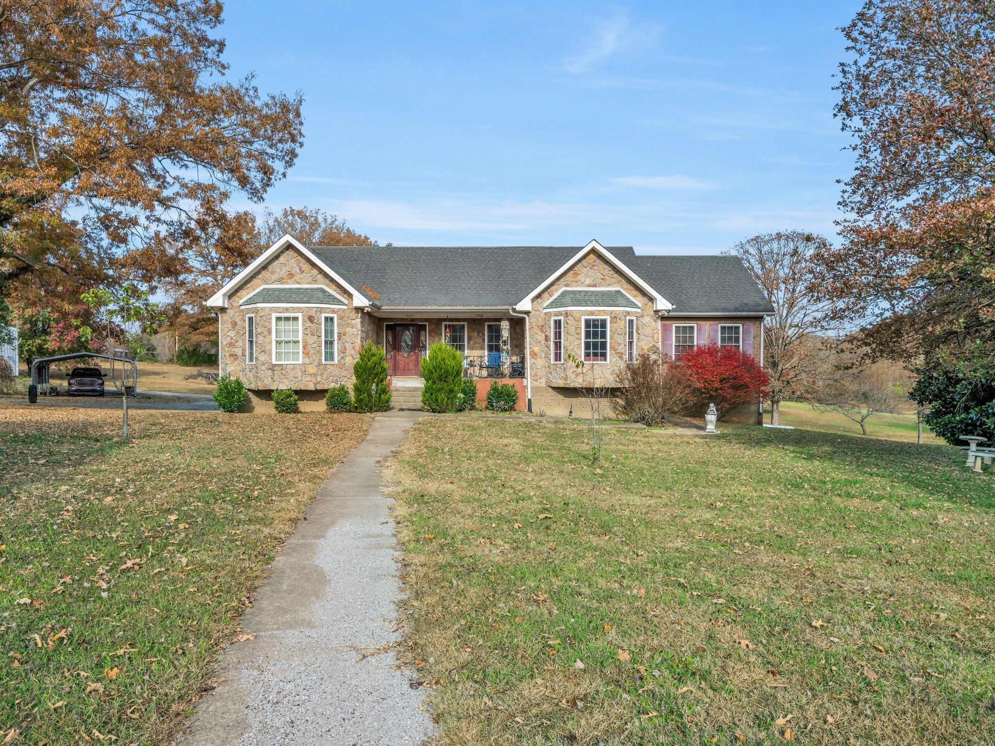 311 Downs Rd