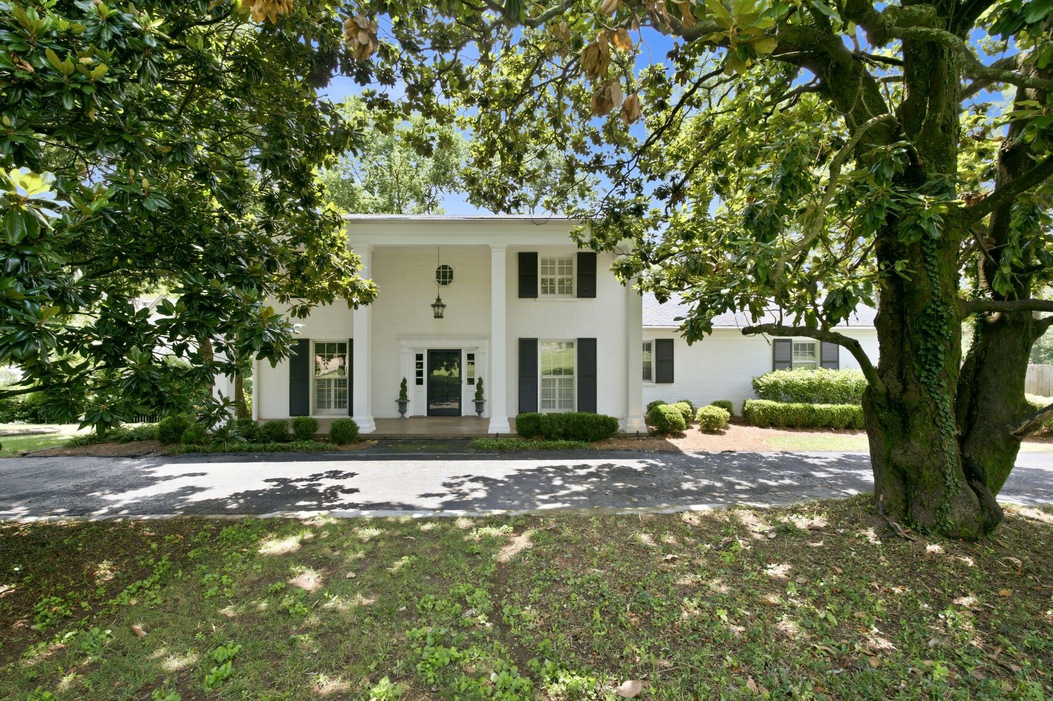 3505 Woodmont Blvd