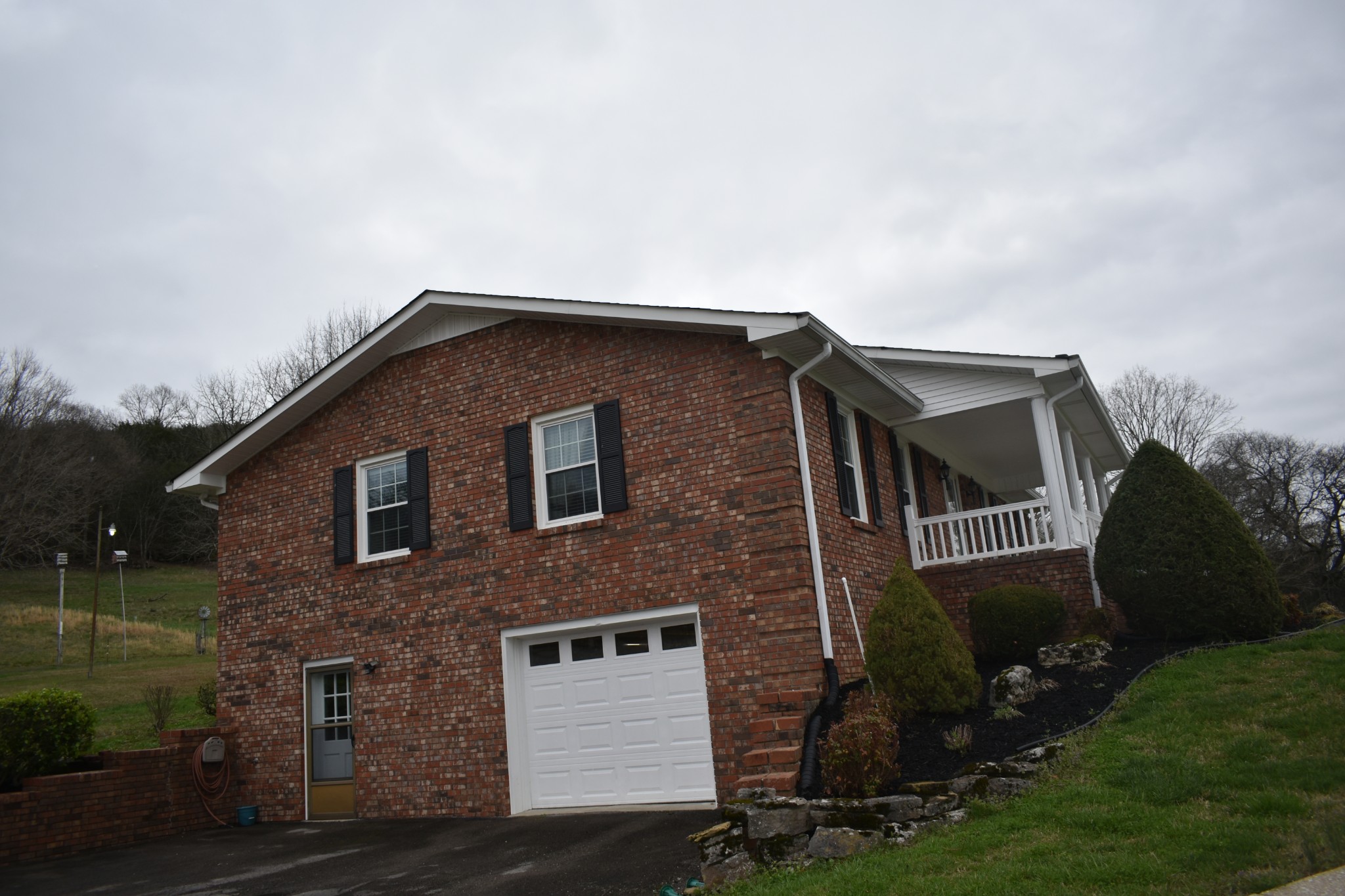 52 Plunketts Creek Cir