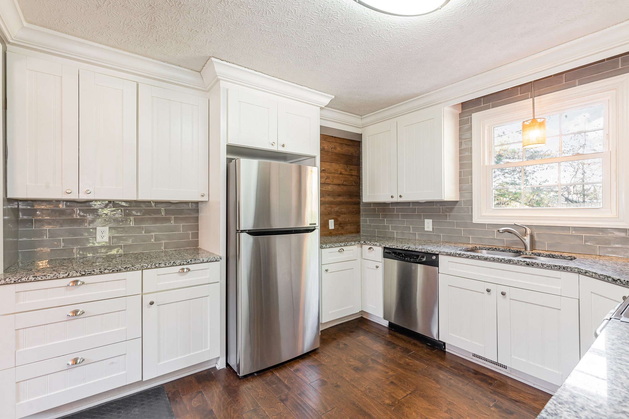 7316 Chester Rd