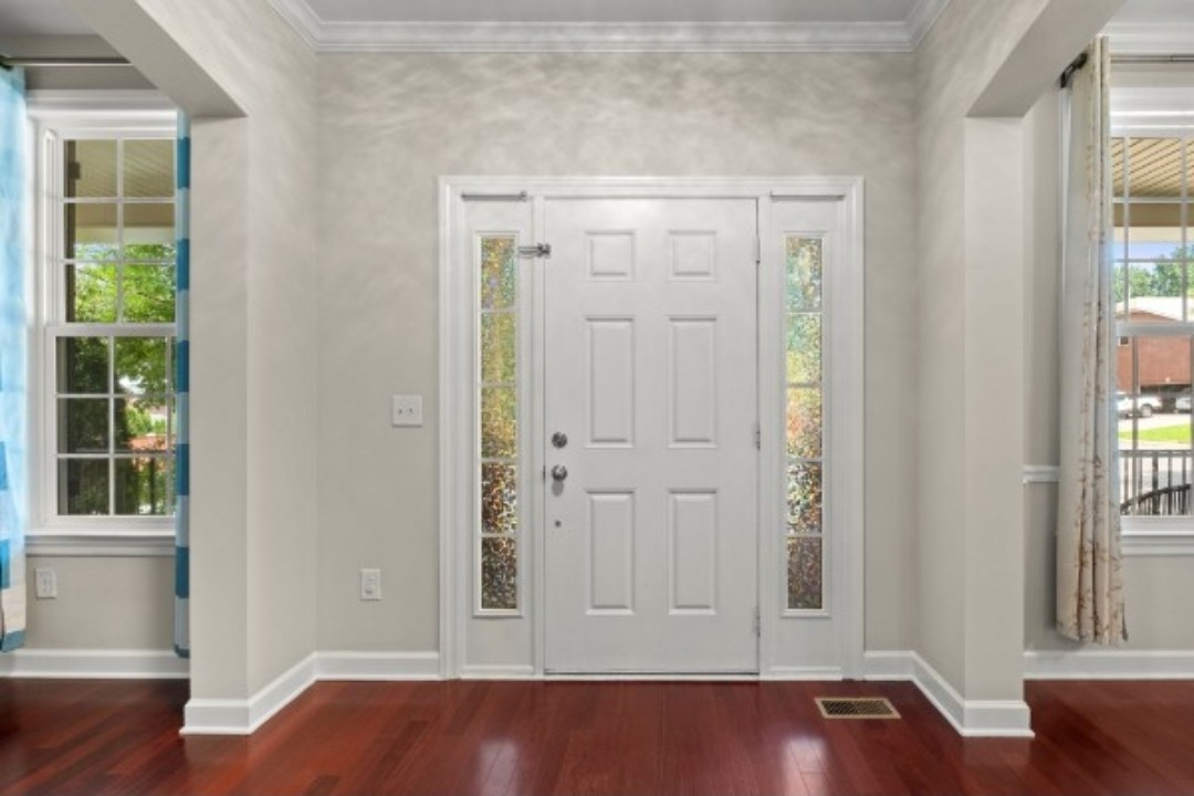 226 Sterling Woods Dr NE