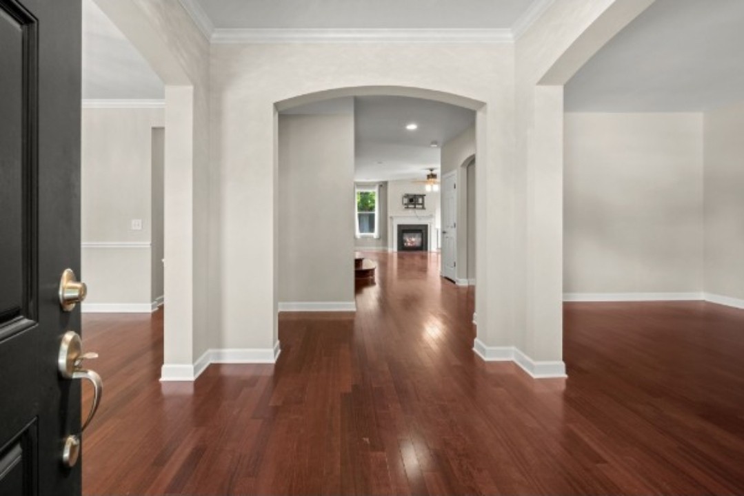 226 Sterling Woods Dr NE