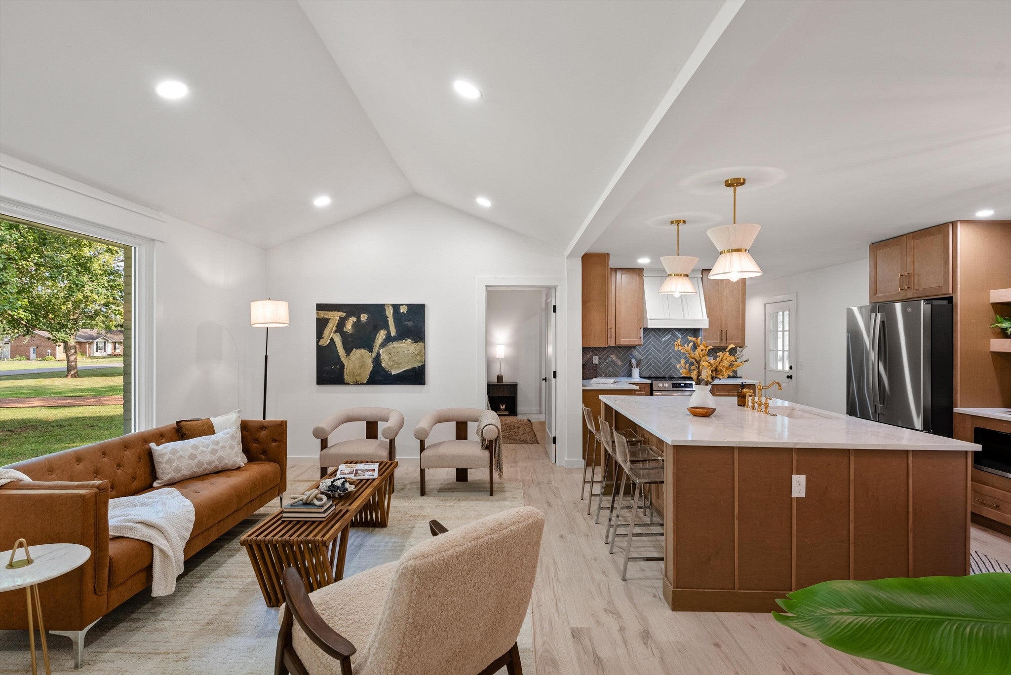 310 Lisa Ln