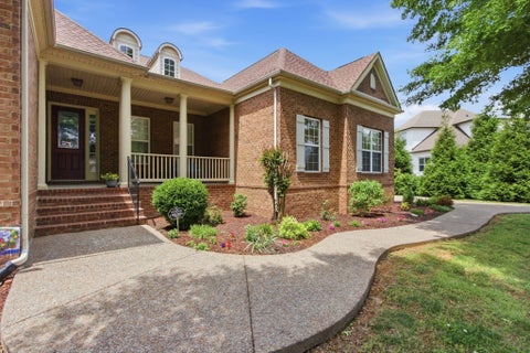 Photo of 2083 Autumn Ridge Way, Spring Hill, TN 37174 (MLS # 3545791)