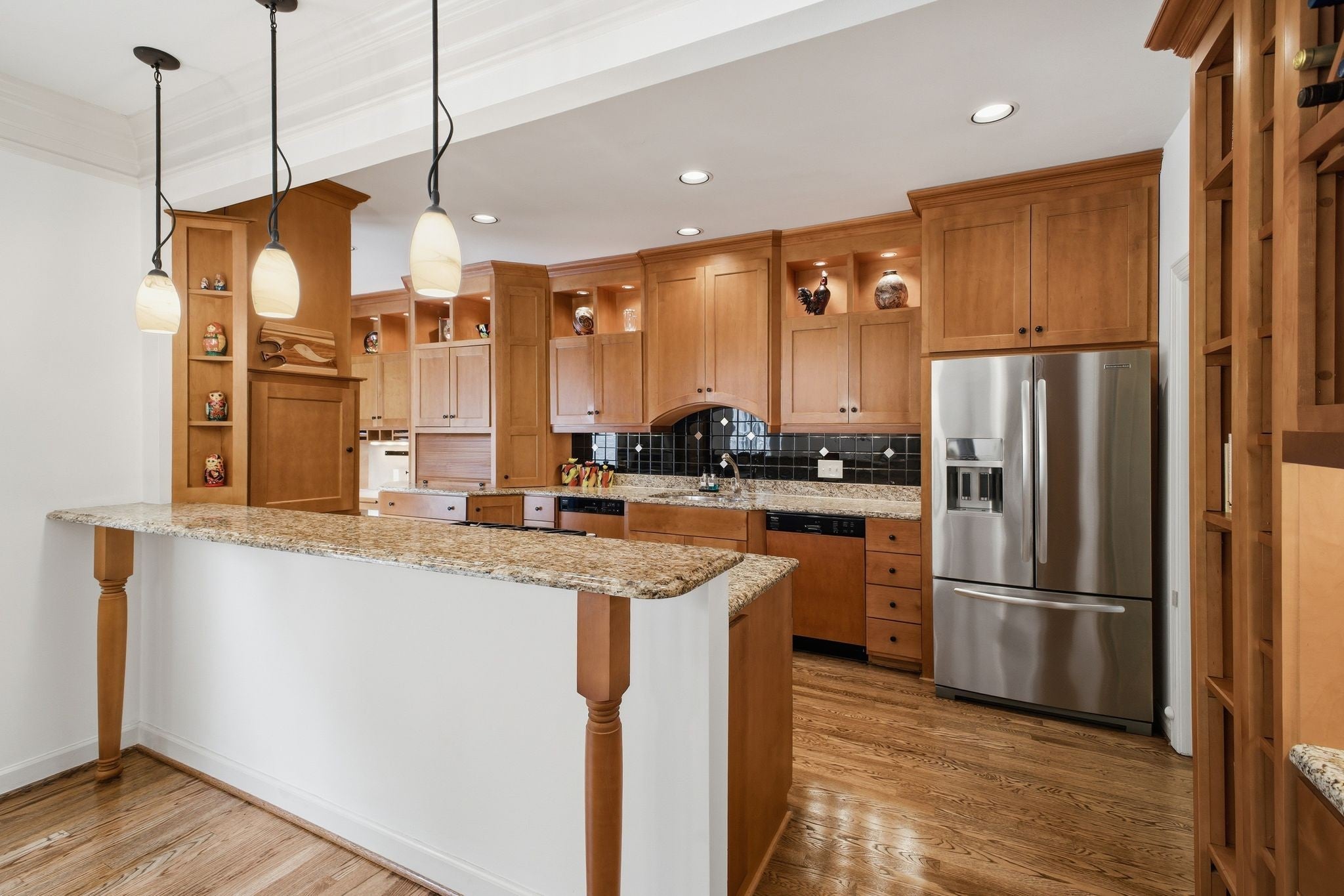 4-bed listing at 1464 Tyne Blvd, Nashville