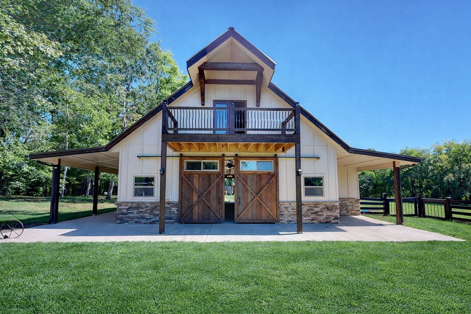 2622 Poplar Knoll Dr