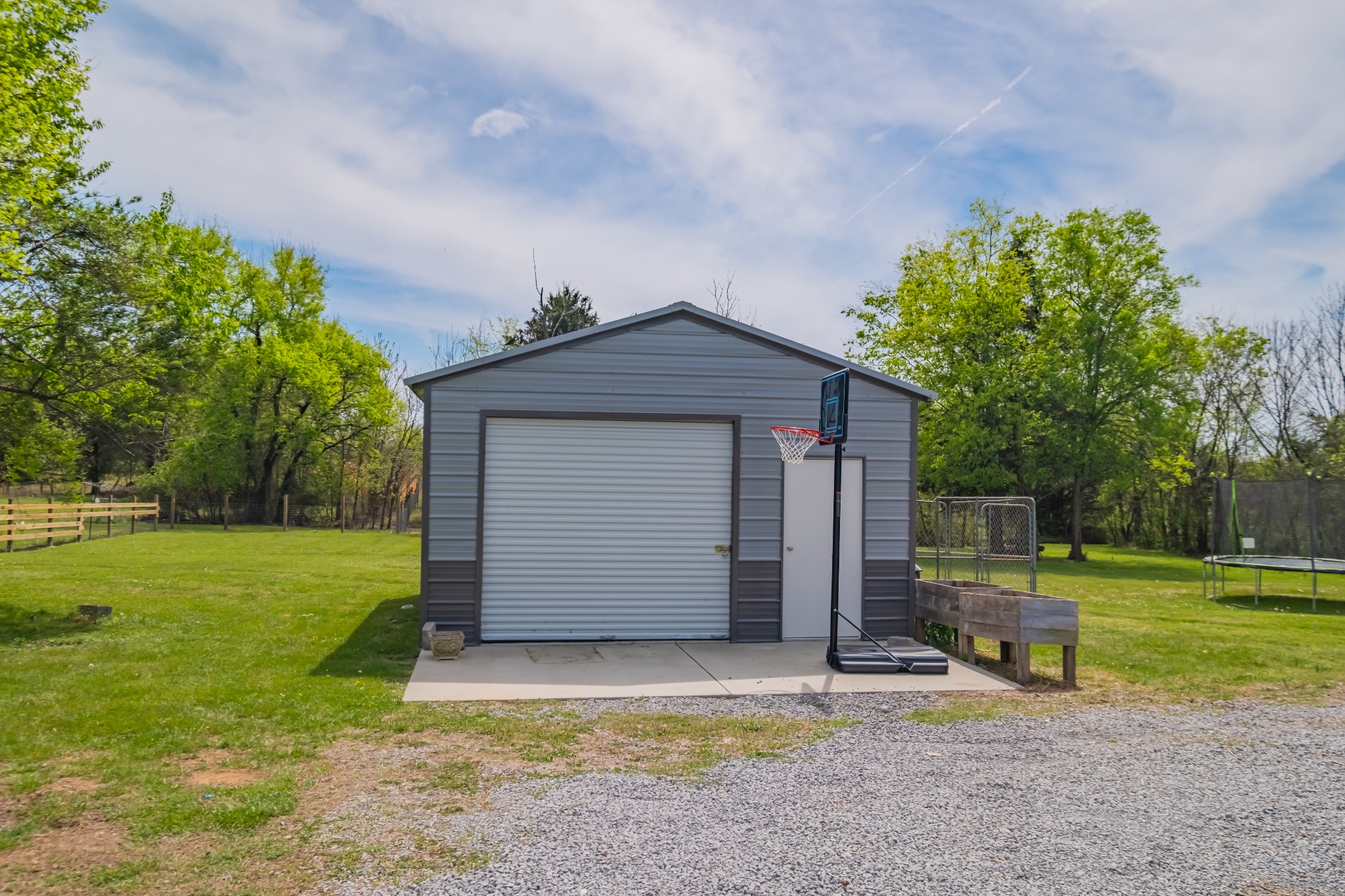 402 Hurricane Grove Rd