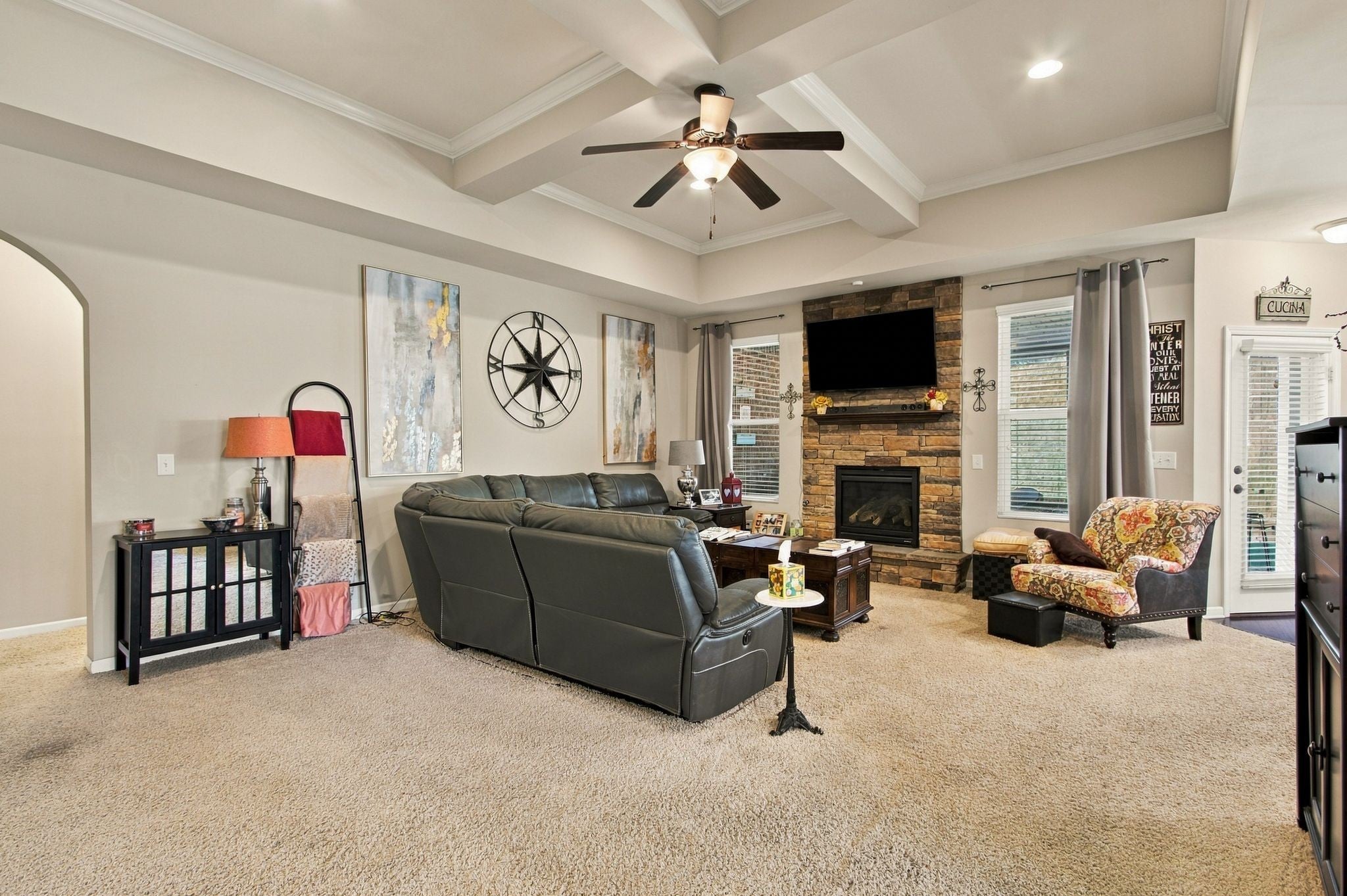 2309 Dewey Dr