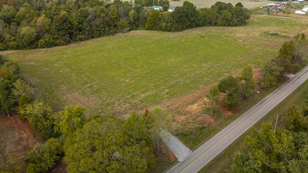 577 HIGHLAND RD, WESTMORELAND, TN 37186 - Image 8272aeebd2a56d63415b3cfd98aa3131/4132573776
