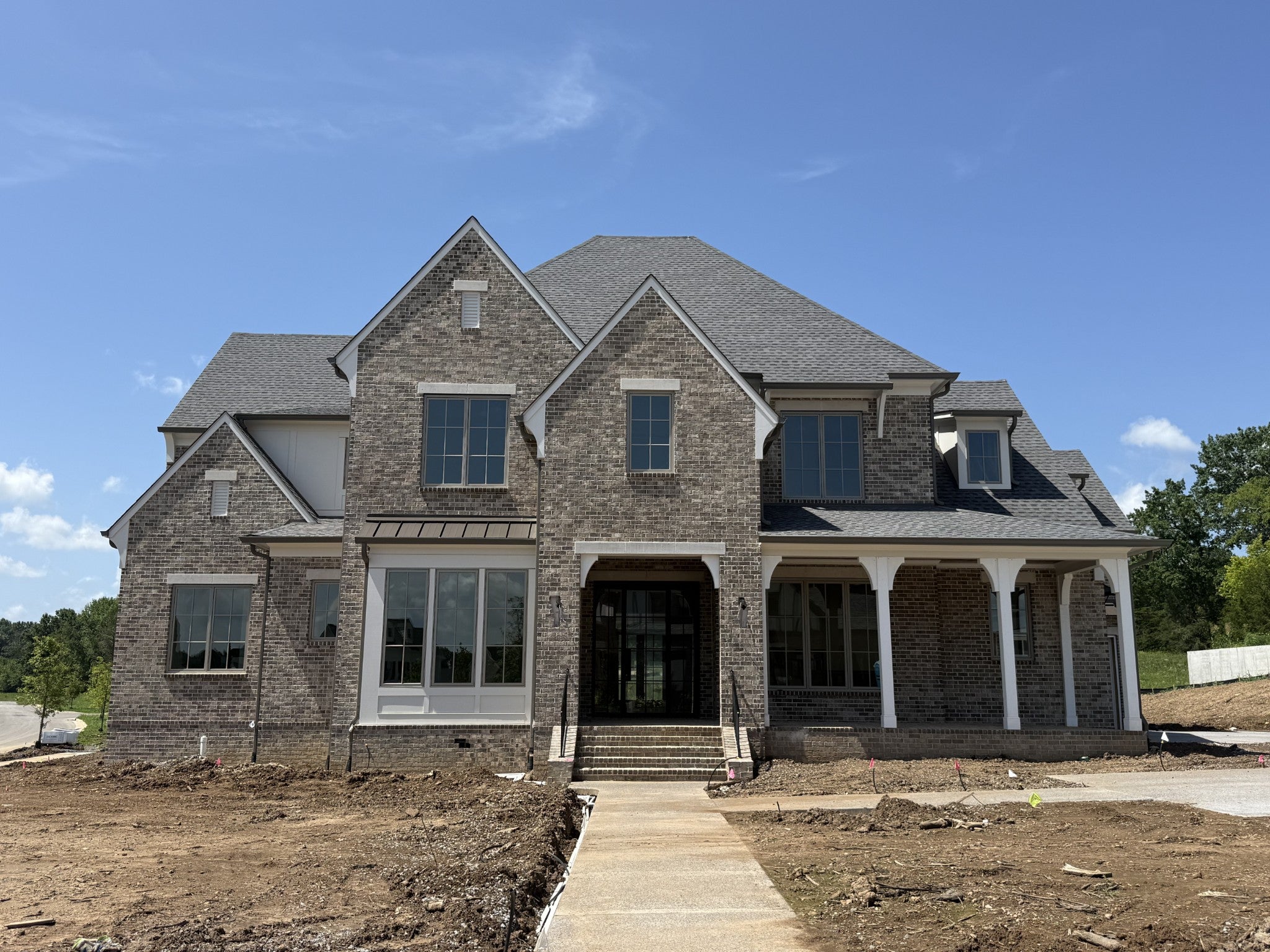 5-bed listing at 9817 Easton Dr, Brentwood