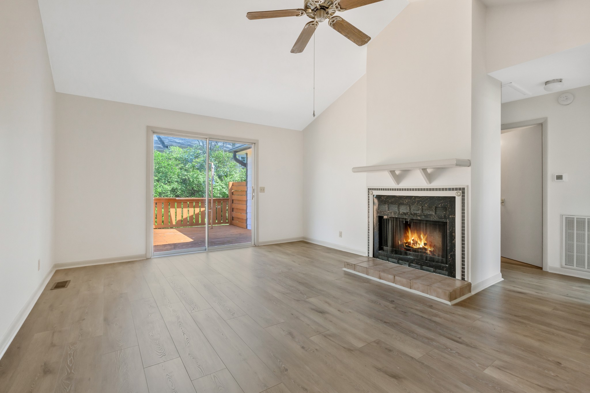 715 Castle Dr A & B