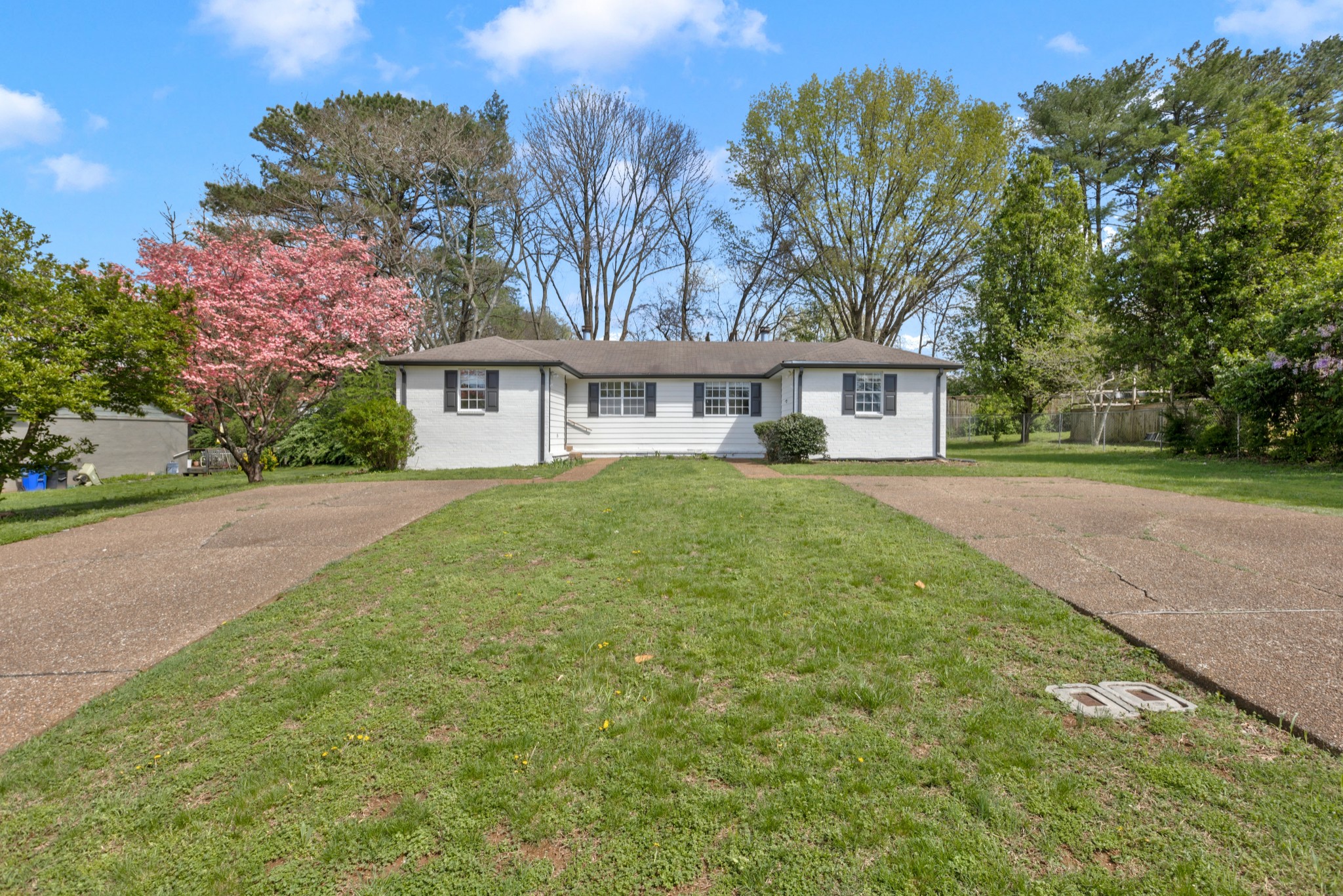 715 Castle Dr A & B