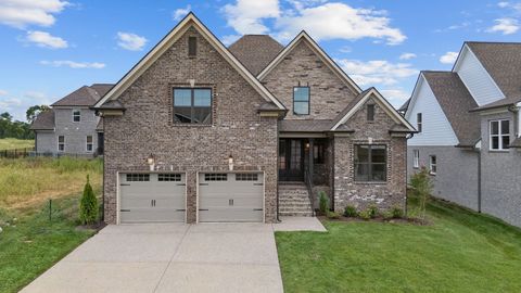 2040 WT Chandler Blvd #78 Gallatin TN 37066