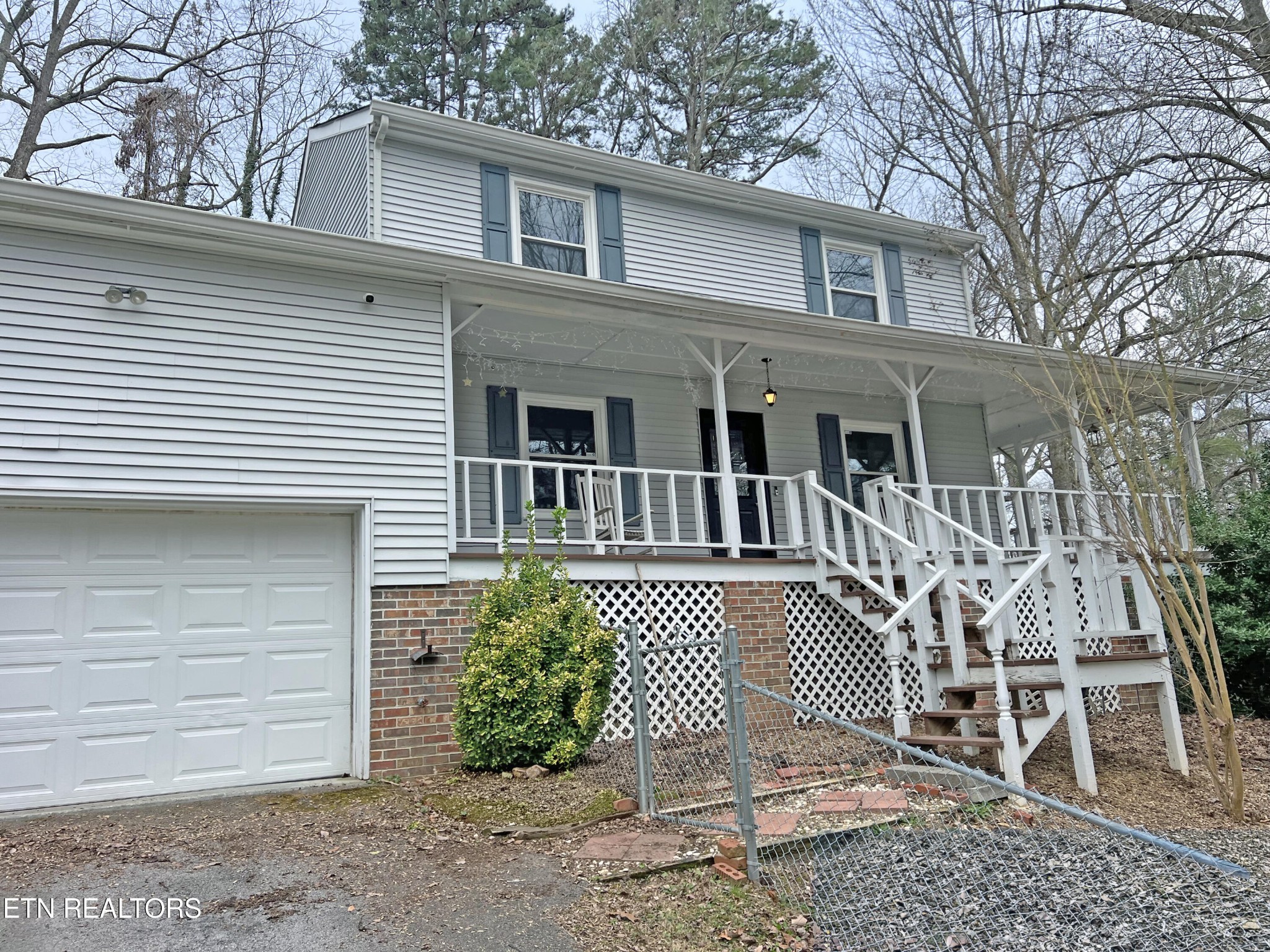 2041 NW Valley Hills Lane