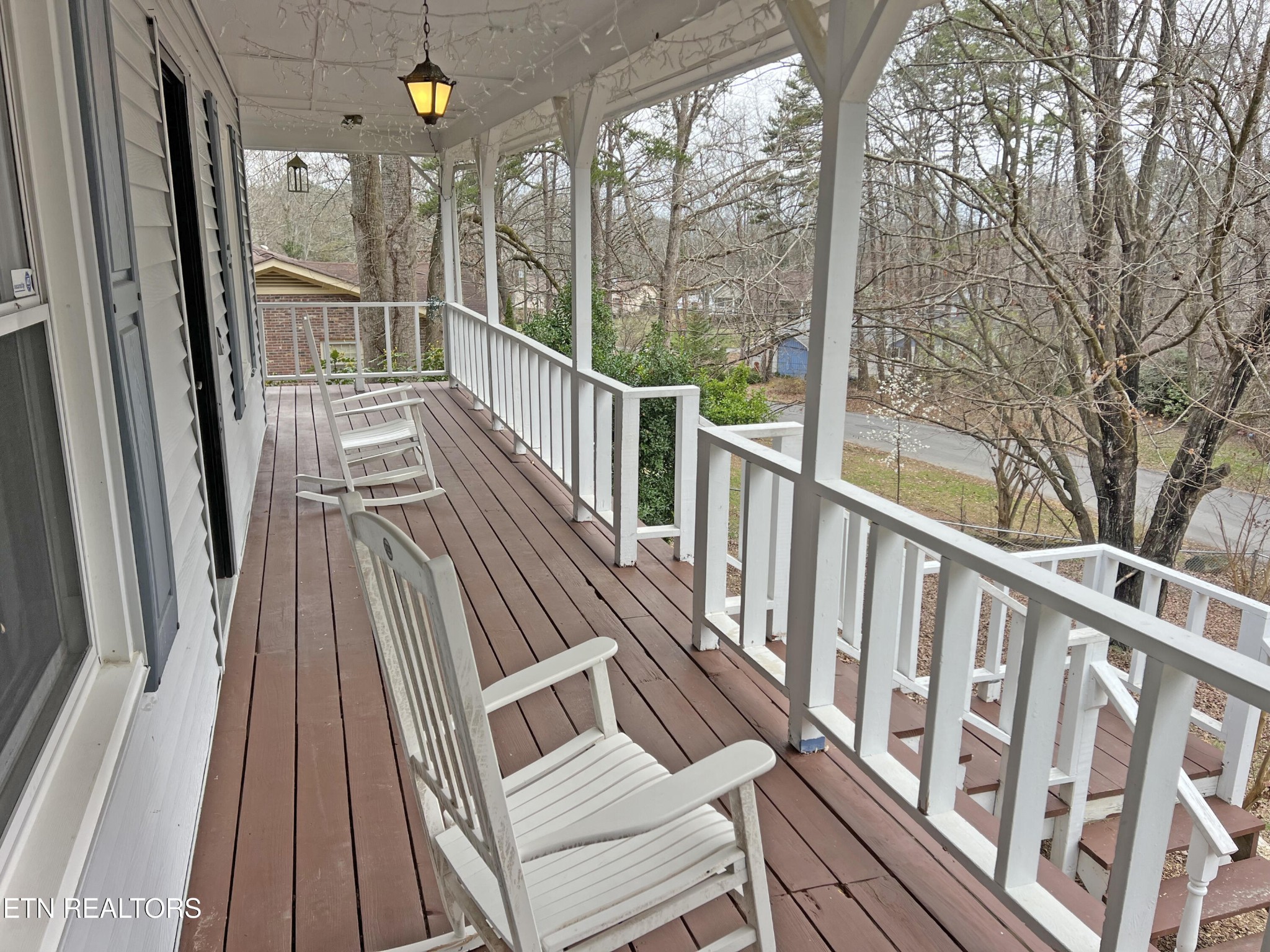 2041 NW Valley Hills Lane