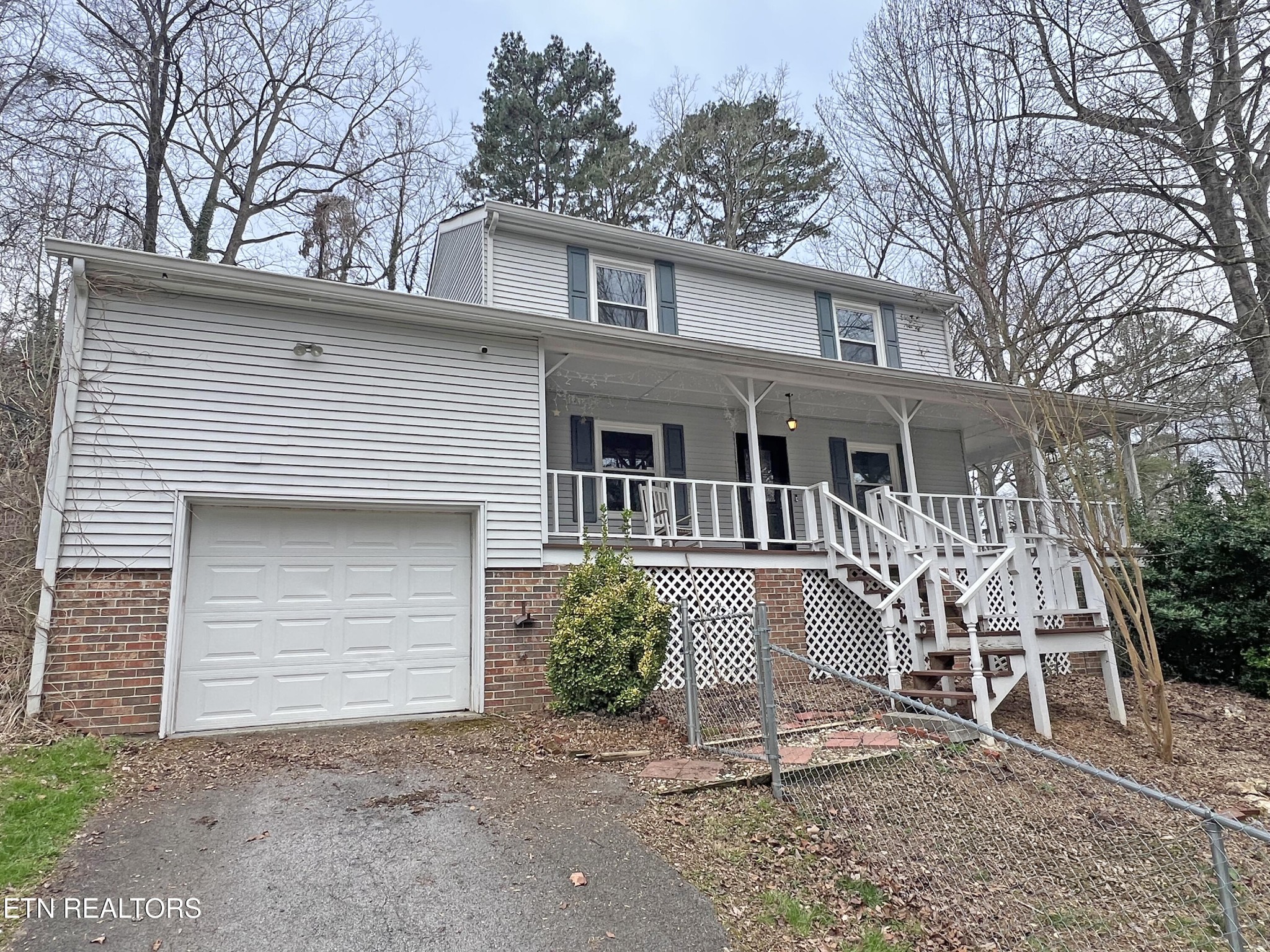 2041 NW Valley Hills Lane