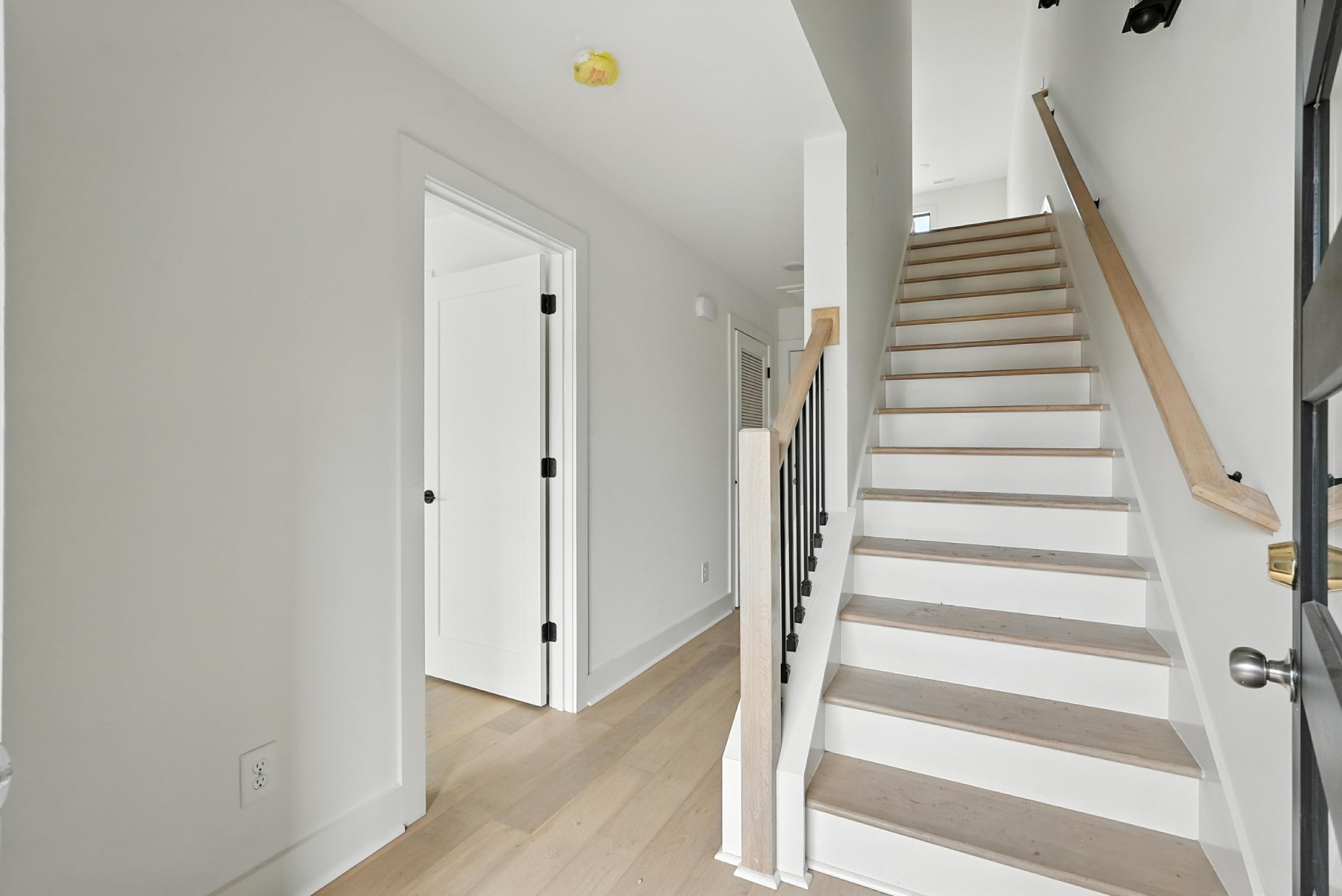 548B Rosedale Ave 5