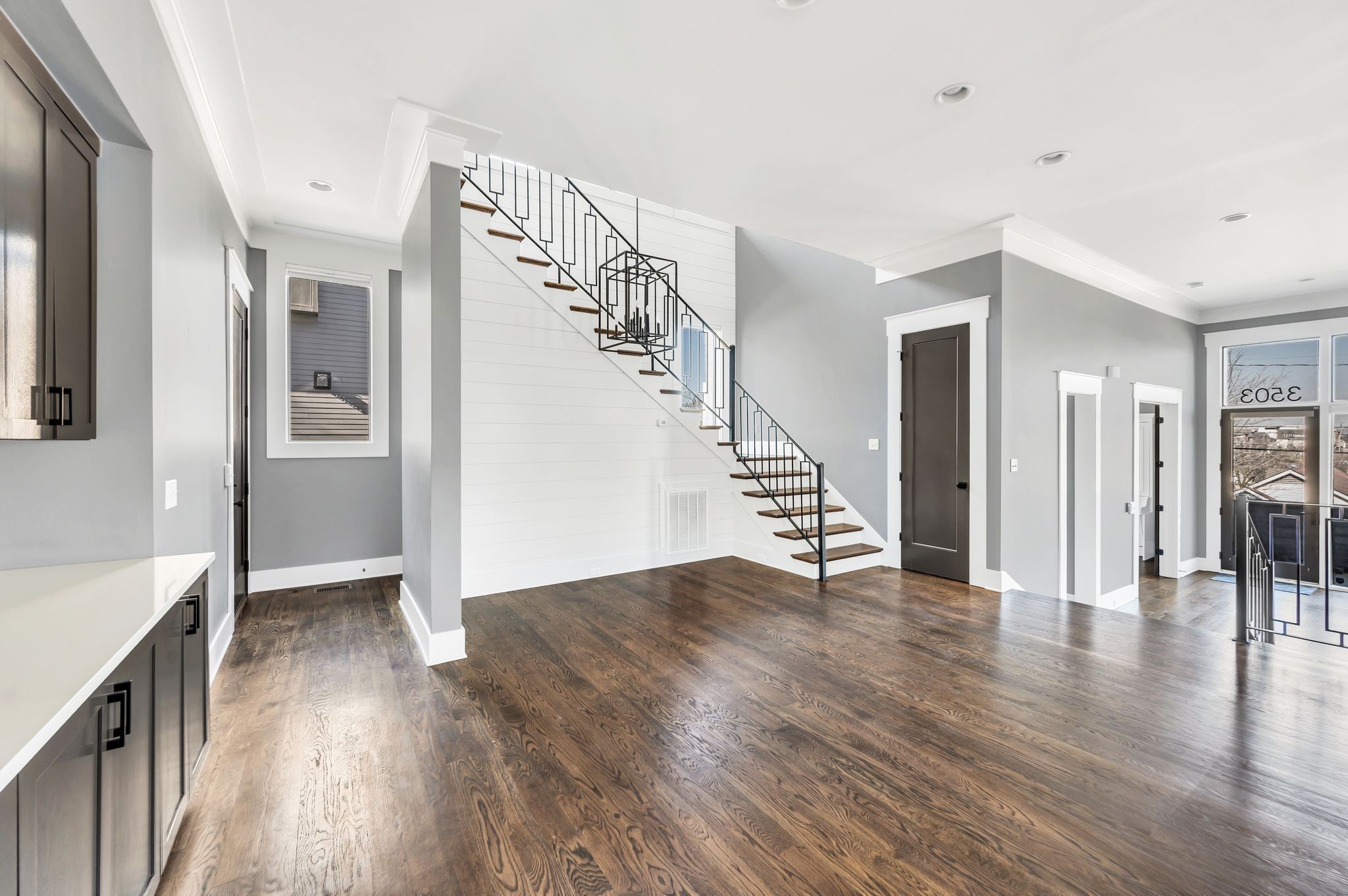 Nashville, Tennessee 37209, United States, 4 Bedrooms Bedrooms, ,3 BathroomsBathrooms,Residential,Active,100295