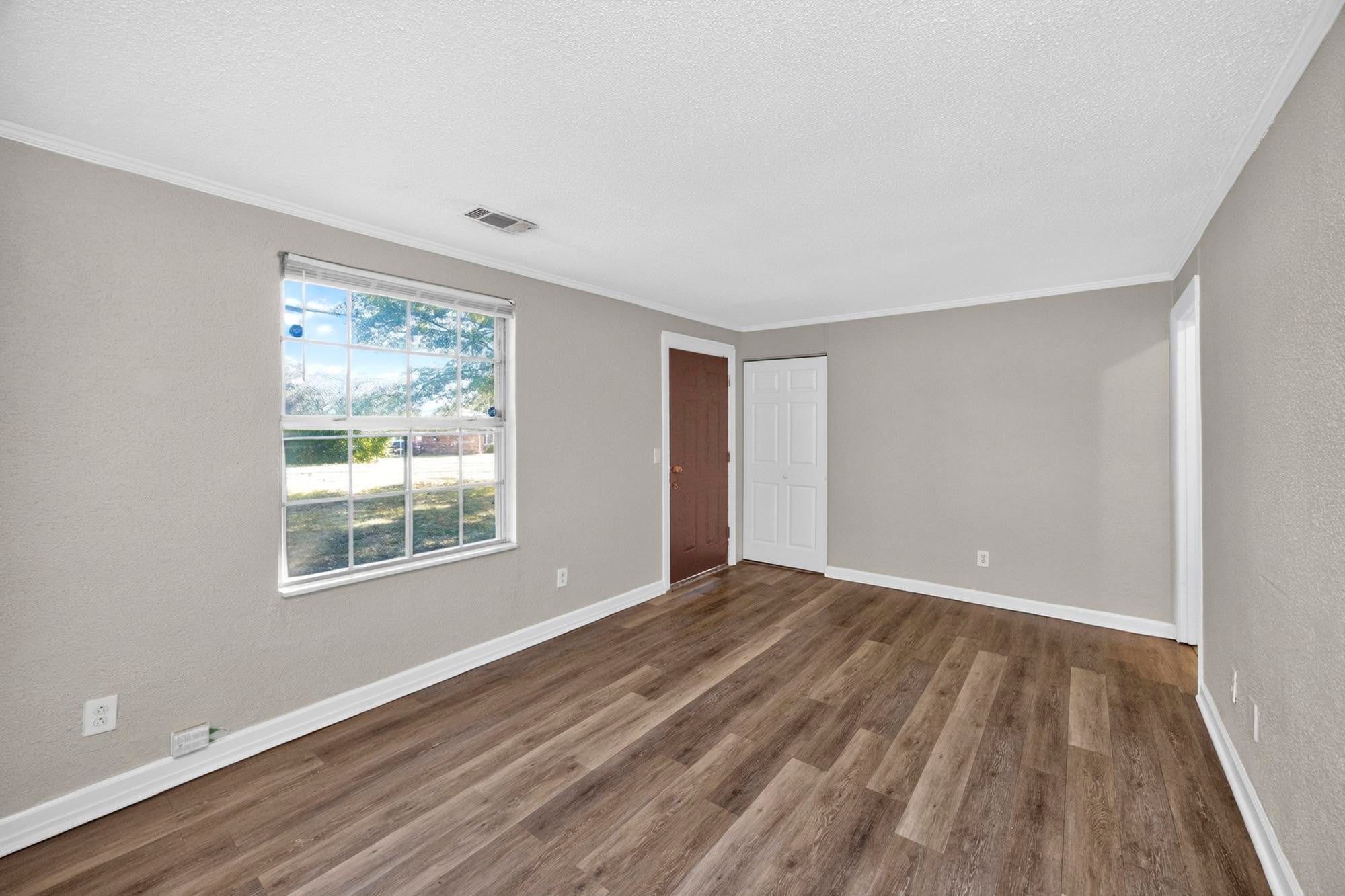 3312 Kings Ln