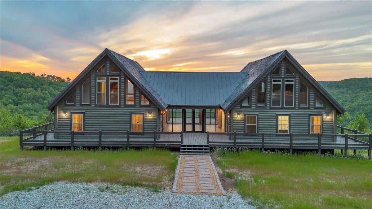 315 Morris Point Lane