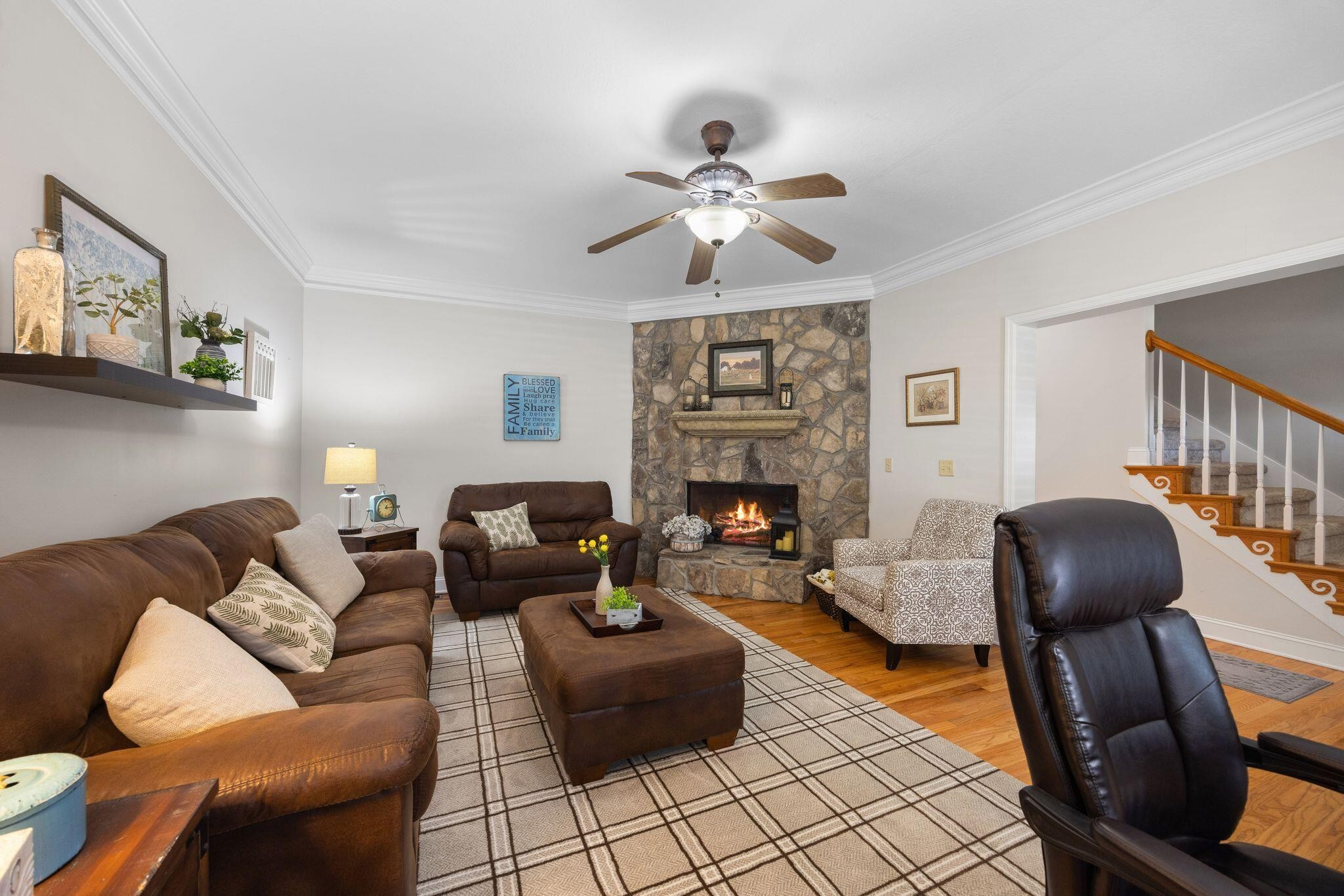 10496 Sovereign Pointe Drive