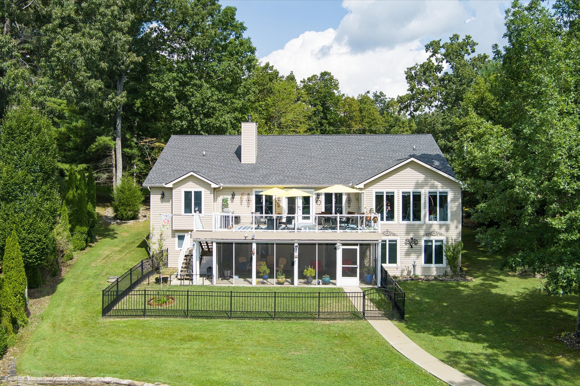 20 Victoria Way