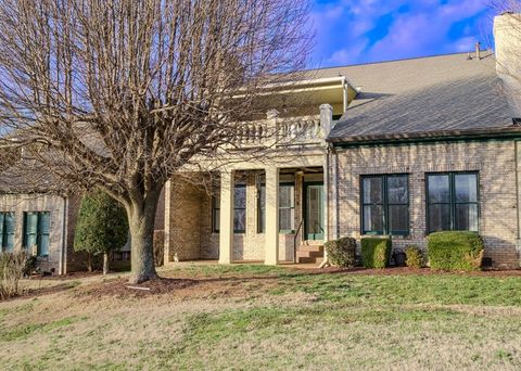 200 Champions Dr Springfield TN 37172