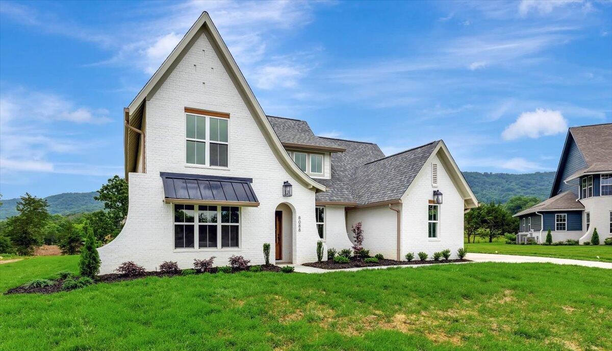 8088 Sir Oliphant Way Lot #31