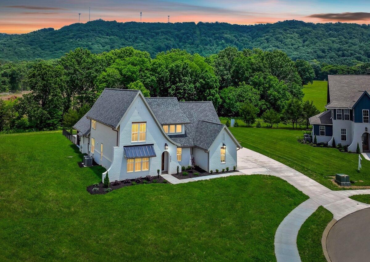 8088 Sir Oliphant Way Lot #31