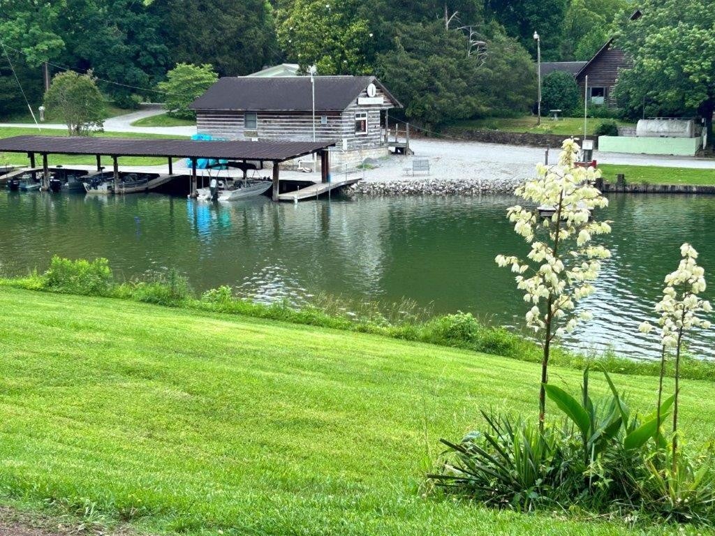 1093 Piney Point Road