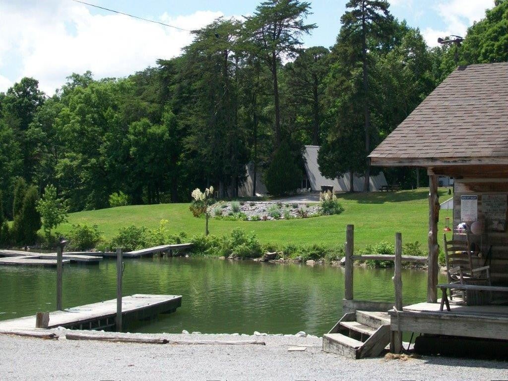 1093 Piney Point Road