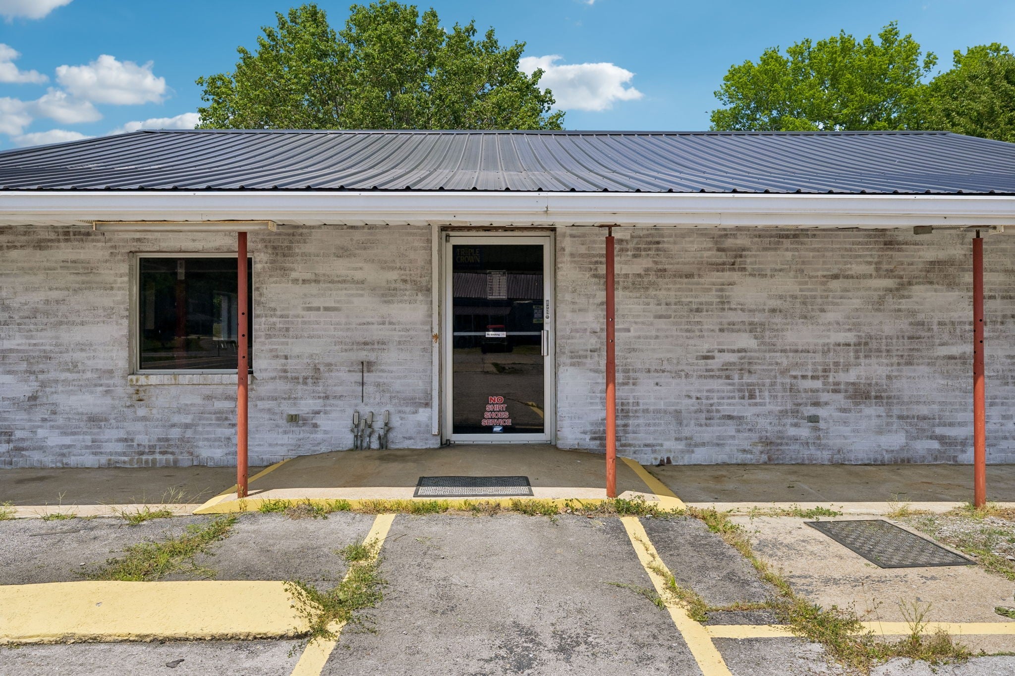 5933 Marion Rd