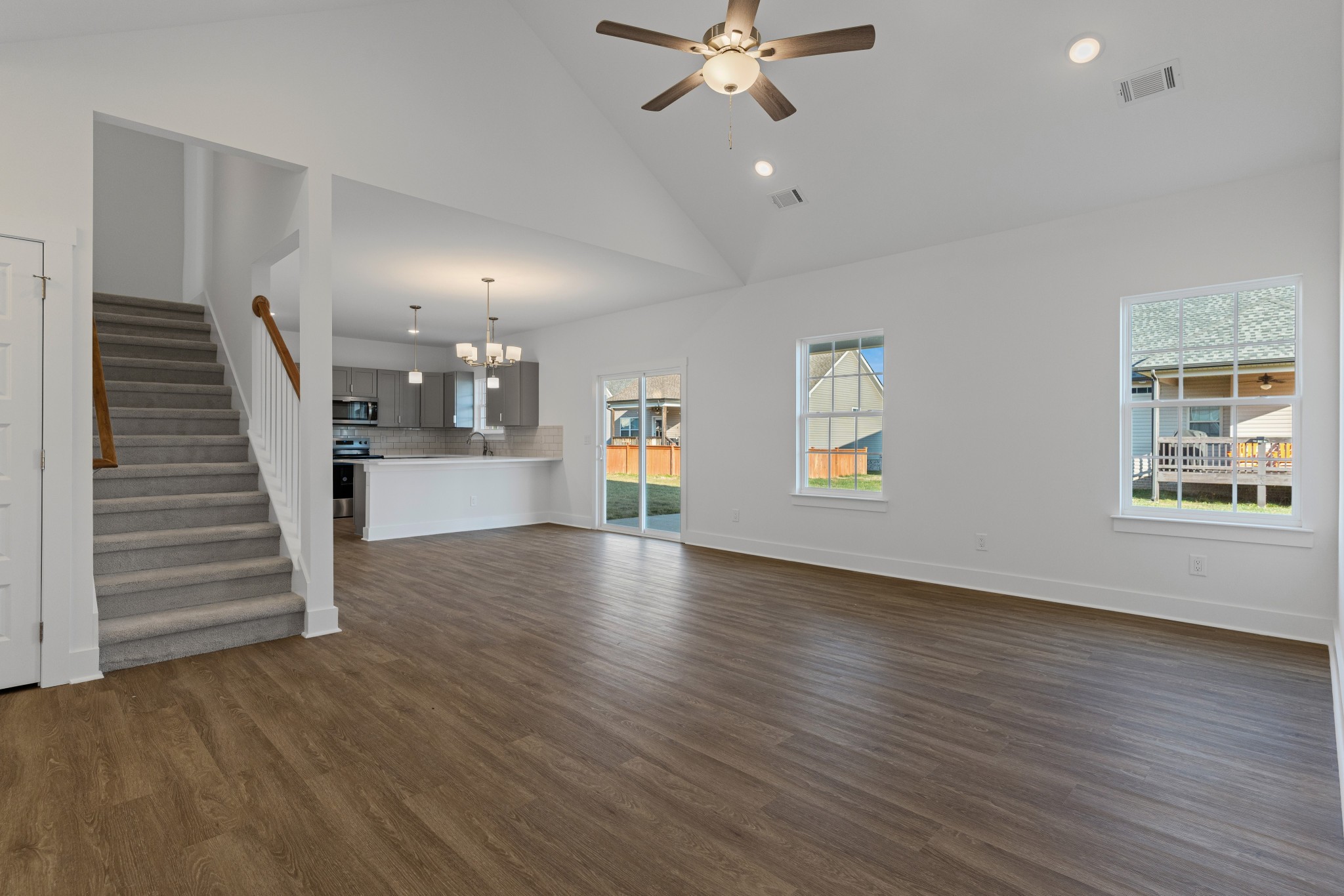 324 Fieldstone Ln