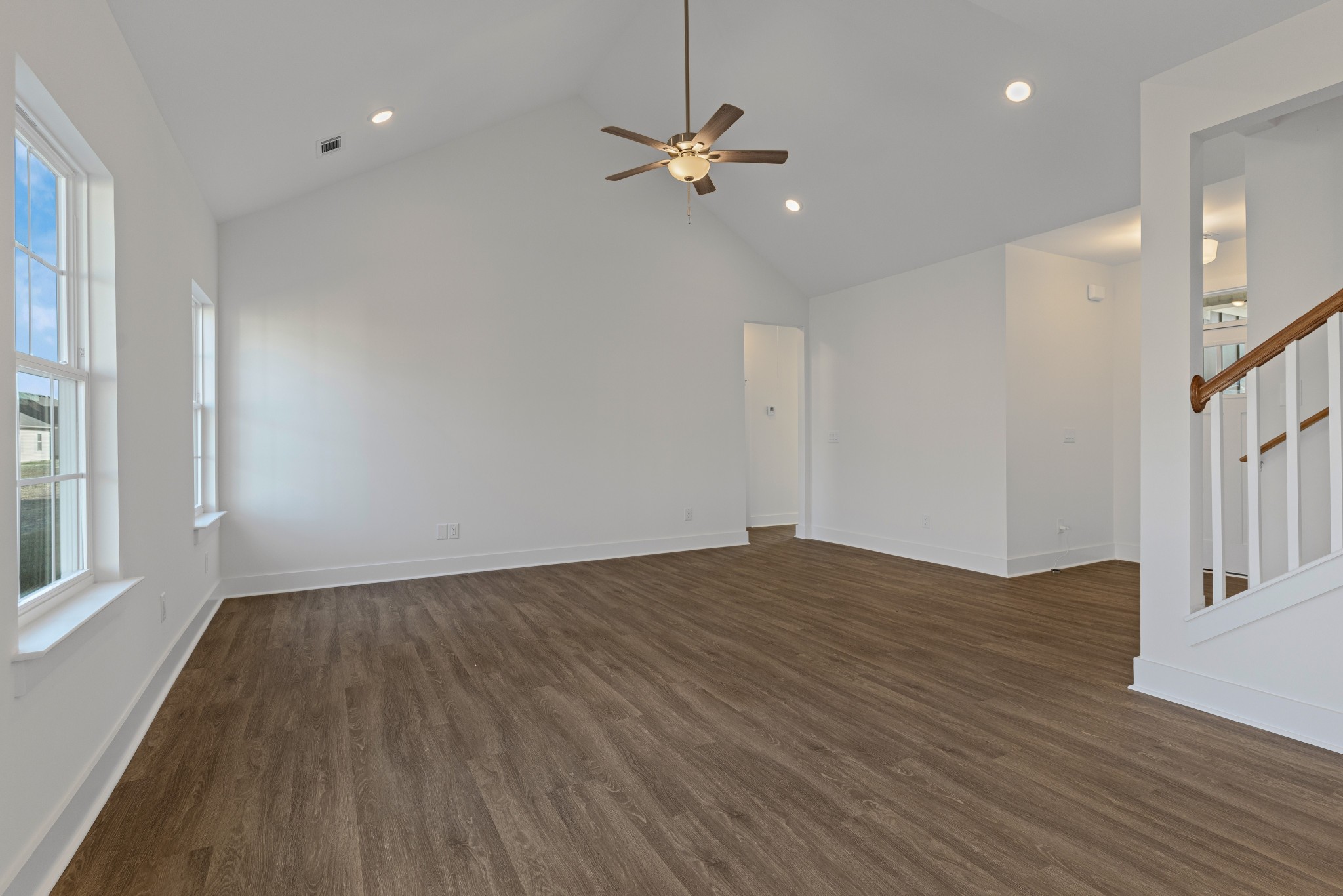 324 Fieldstone Ln