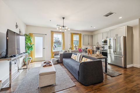 612 21st Ave N 113 Nashville TN 37203